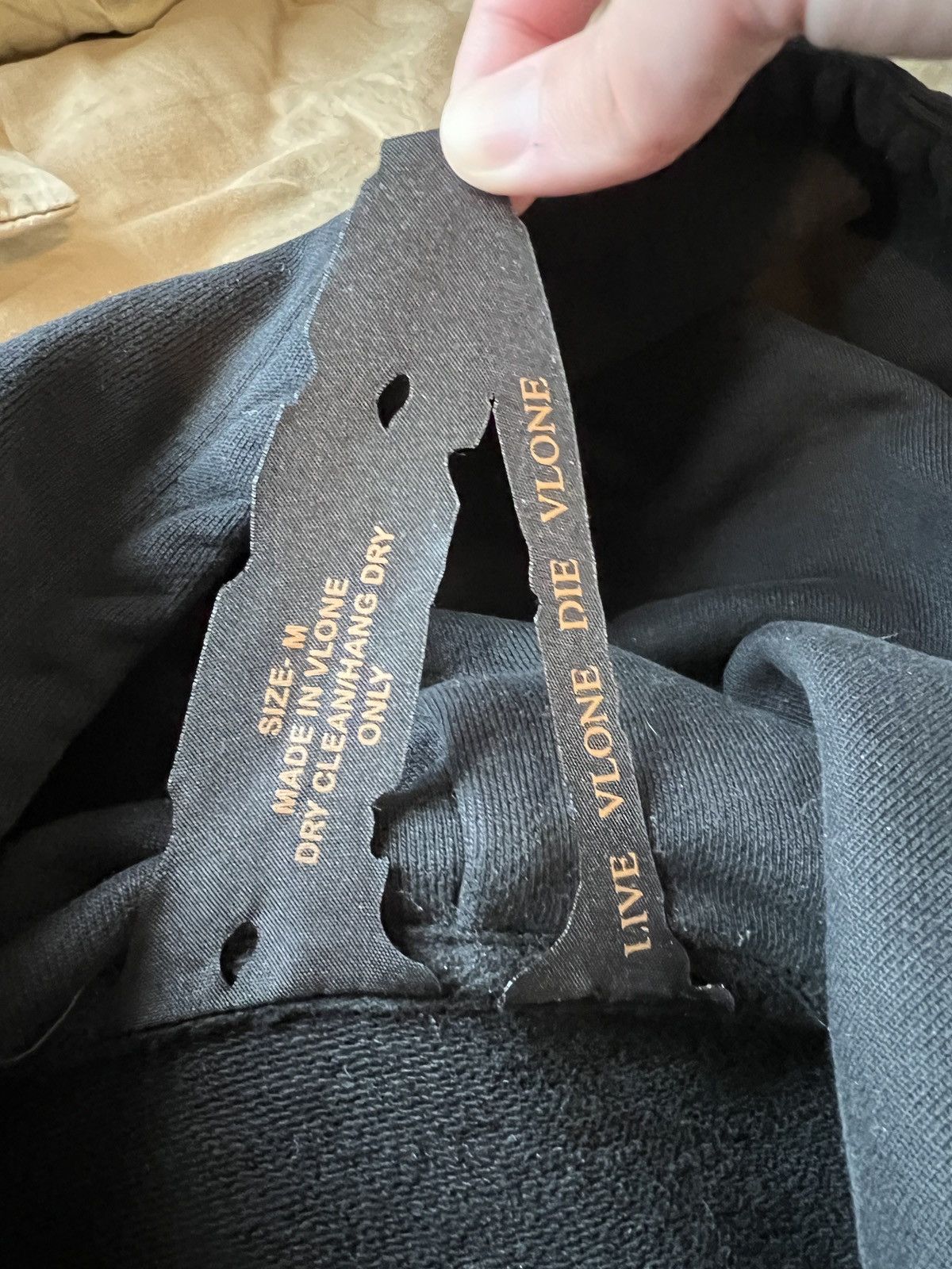 Palm Angels × Vlone Vlone x Palm angels Size US M / EU 48-50 / 2 - 5 Thumbnail