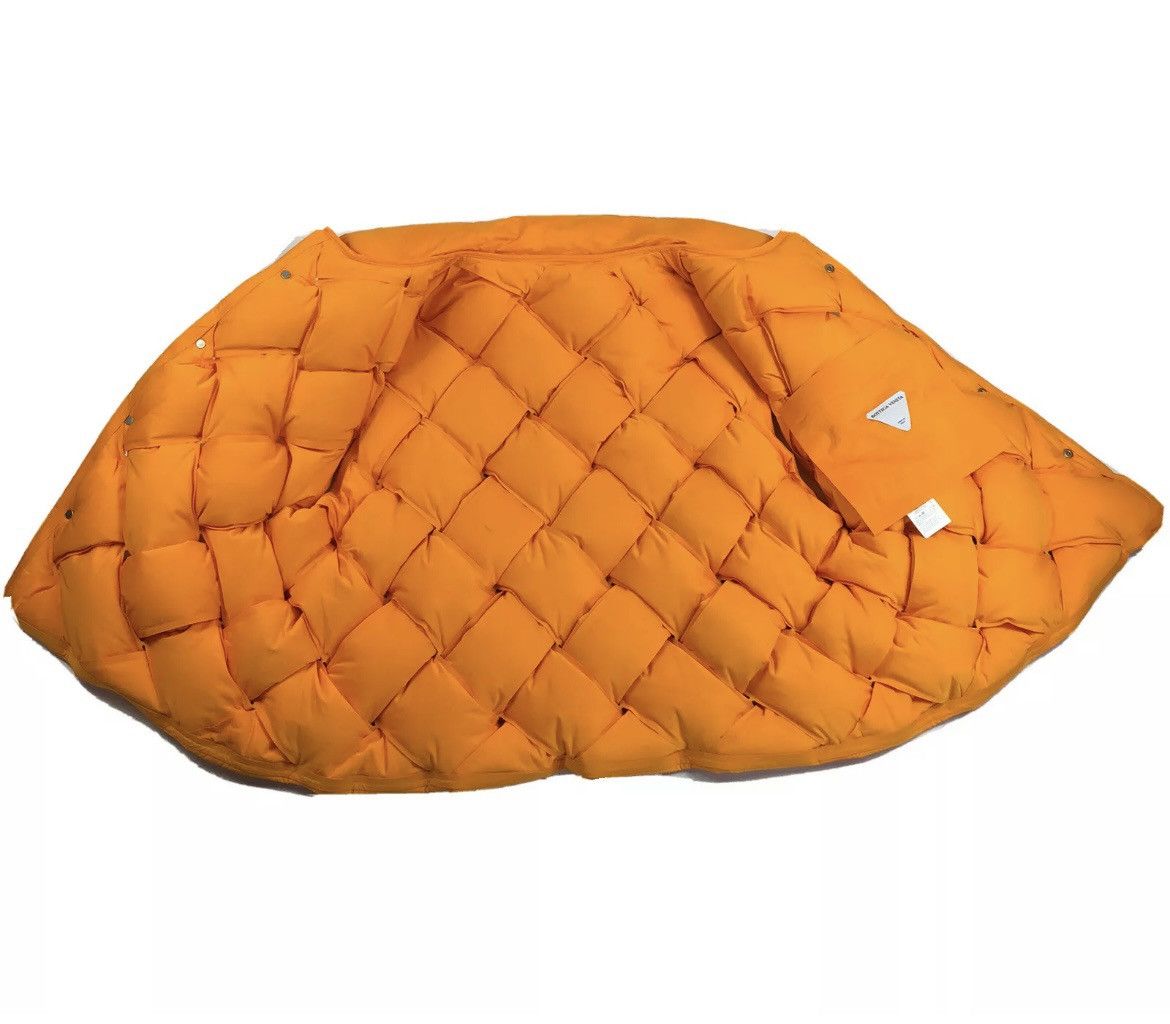 Bottega Veneta BOTTEGA VENETA TANGERINE INTRECCIATO TECH NYLON VEST GILET Size US XL / EU 56 / 4 - 4 Thumbnail