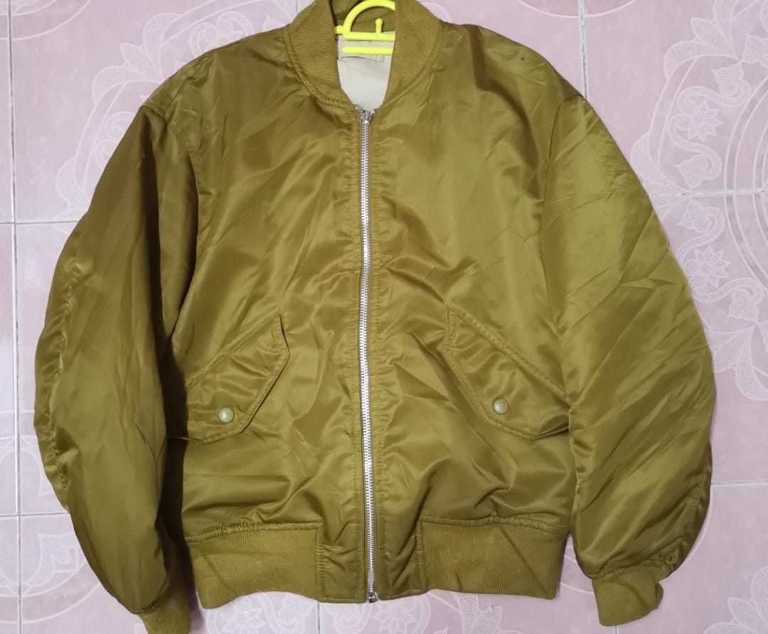 Japanese Brand Uniqlo U Reversible MA-1 Bomber Jacket Size US M / EU 48-50 / 2 - 1 Thumbnail