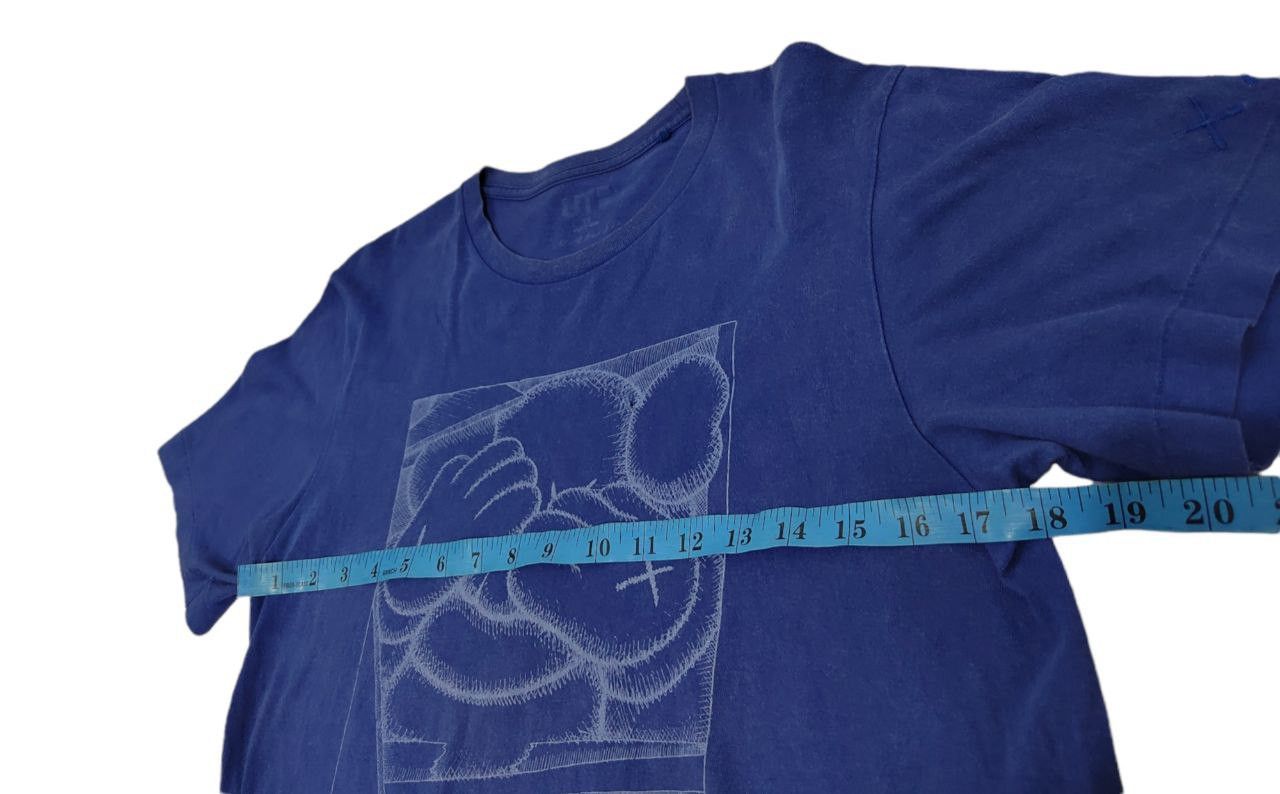 Designer × Kaws × Original Fake Kaws x Uniqlo Collaboration Flayed Tee Size US M / EU 48-50 / 2 - 8 Thumbnail