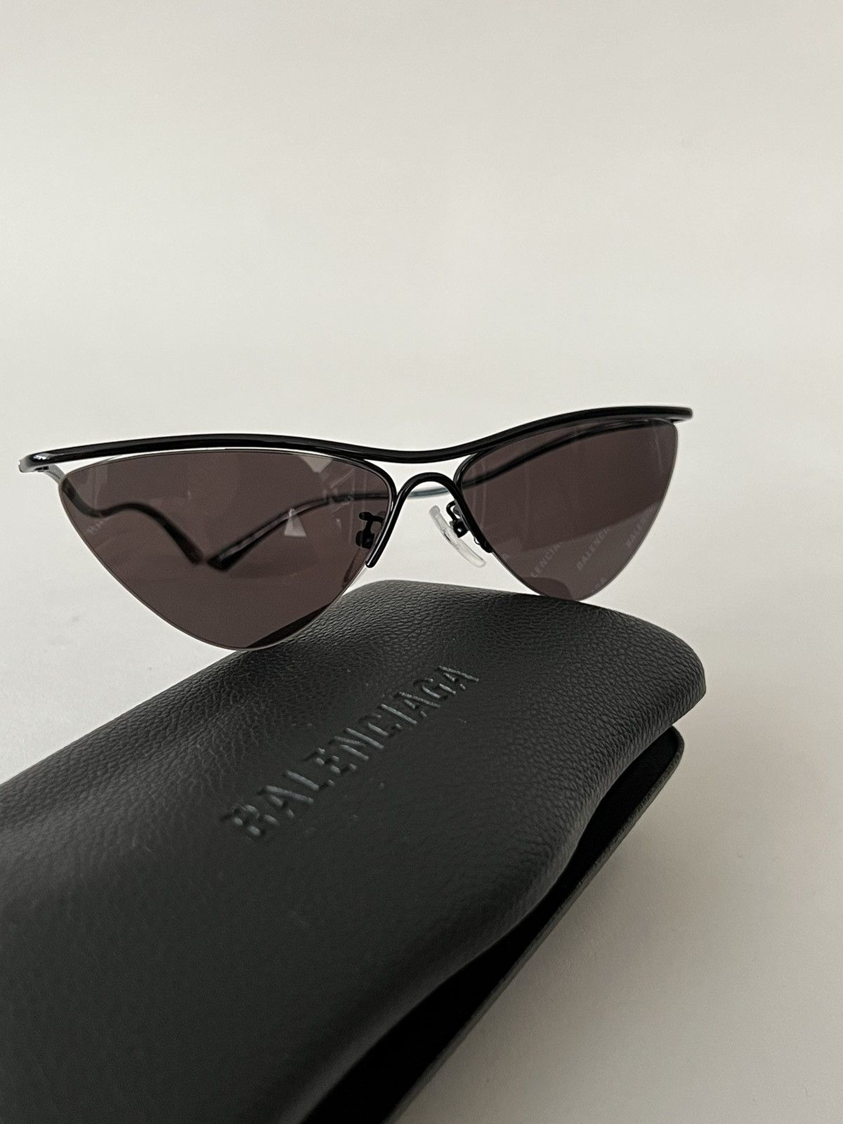 Balenciaga Balenciaga Frame Logo Sunglasses Size ONE SIZE - 1 Thumbnail