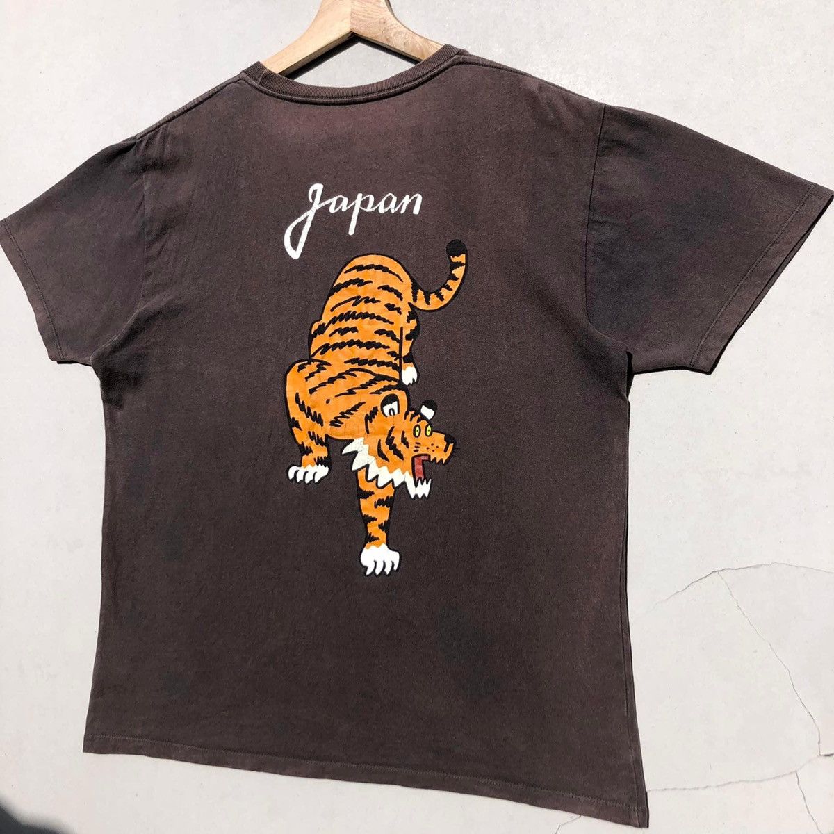 Vintage 🔥Accept Binding Offer🔥 Sukajan Tiger Size US M / EU 48-50 / 2 - 3 Thumbnail