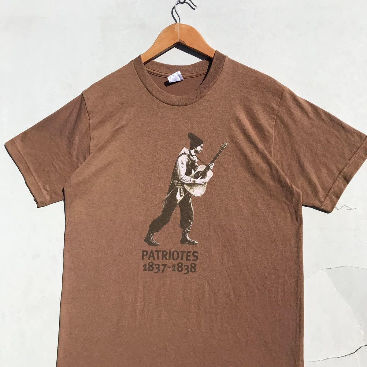 Band Tees RARE🔥 Patriotes Size US L / EU 52-54 / 3 - 3 Thumbnail