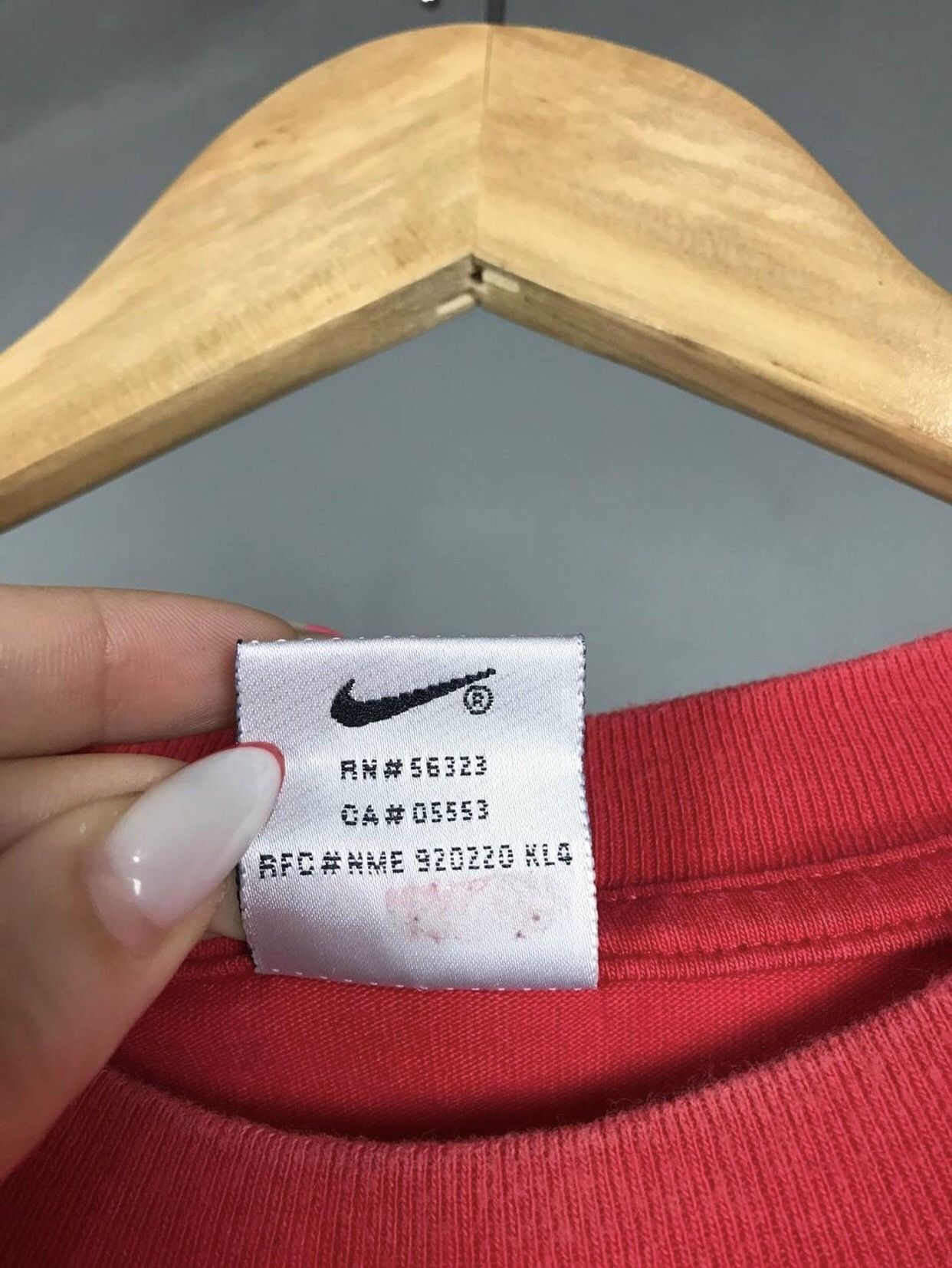 Nike × Vintage Nike swoosh streetwear vintage center logo tee Size US XL / EU 56 / 4 - 5 Thumbnail