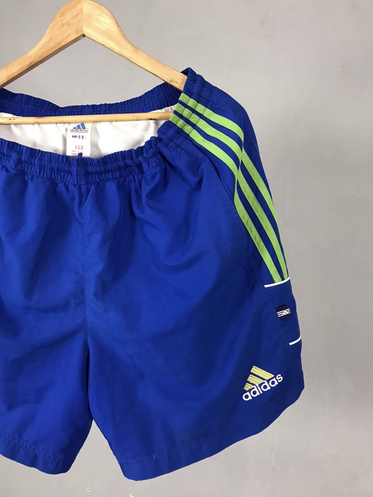 Adidas Adidas Vintage Sportwear Blue Shorts Size US 34 / EU 50 - 2 Thumbnail
