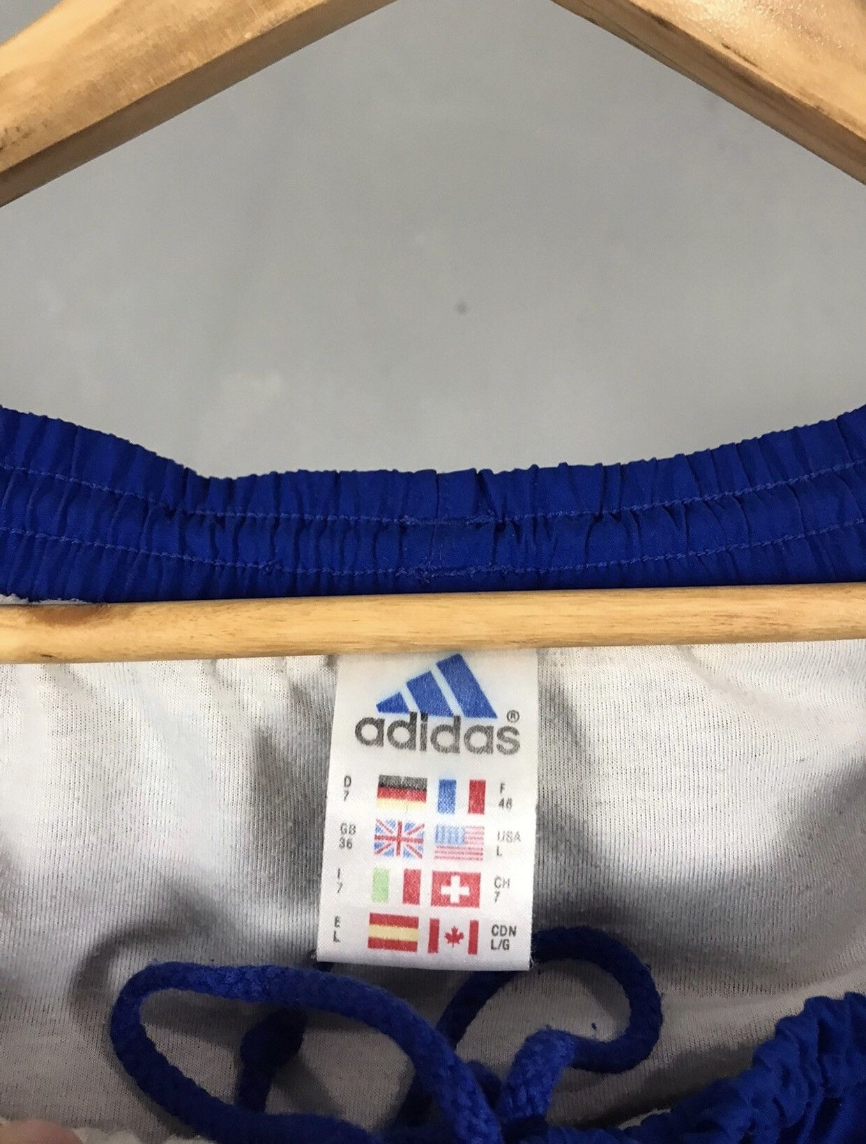 Adidas Adidas Vintage Sportwear Blue Shorts Size US 34 / EU 50 - 4 Thumbnail