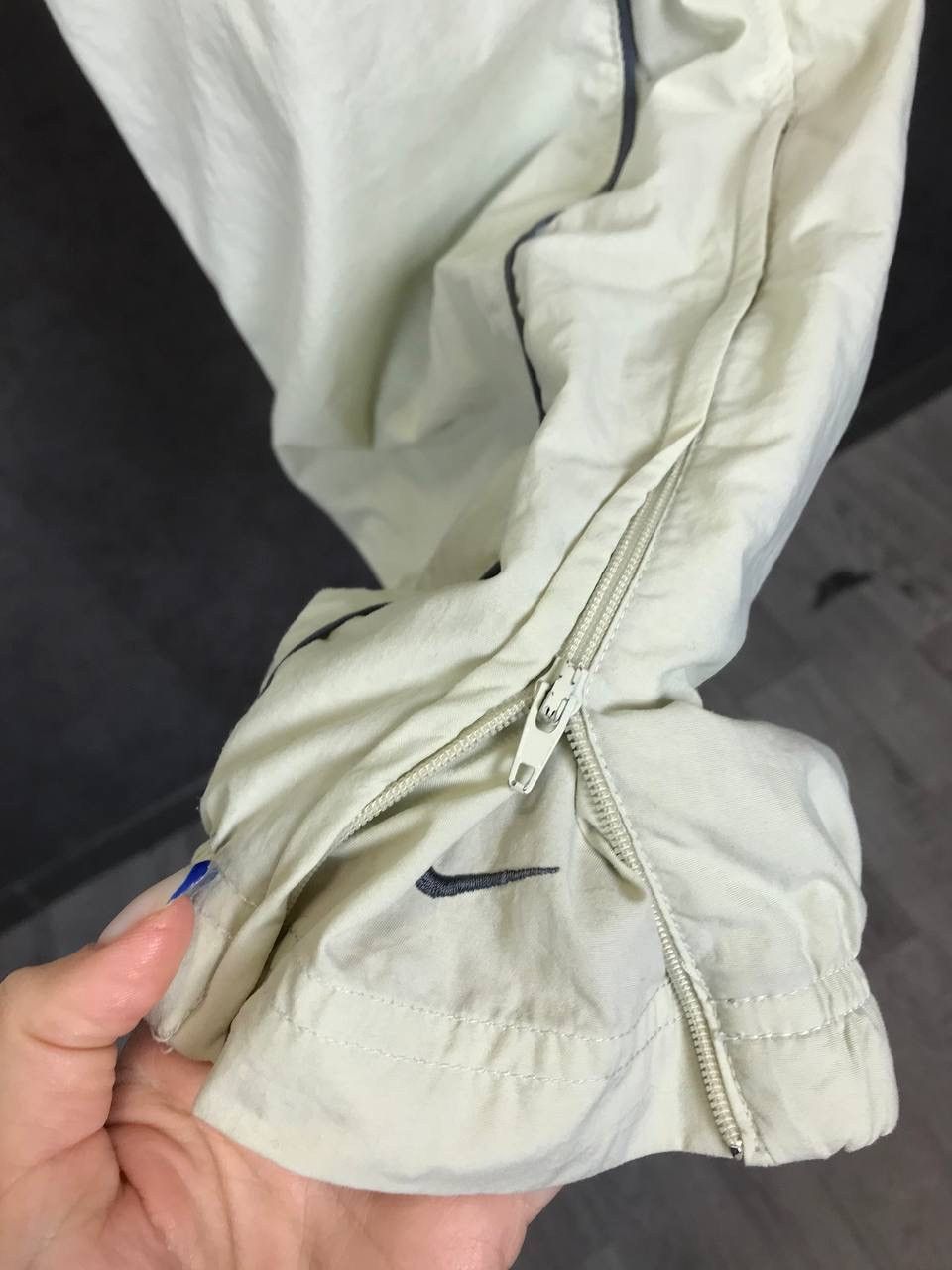 Nike Nike swoosh streetwear vintage sweatpants Size US 32 / EU 48 - 5 Thumbnail