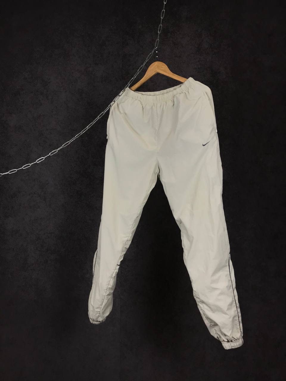 Nike Nike swoosh streetwear vintage sweatpants Size US 32 / EU 48 - 1 Thumbnail