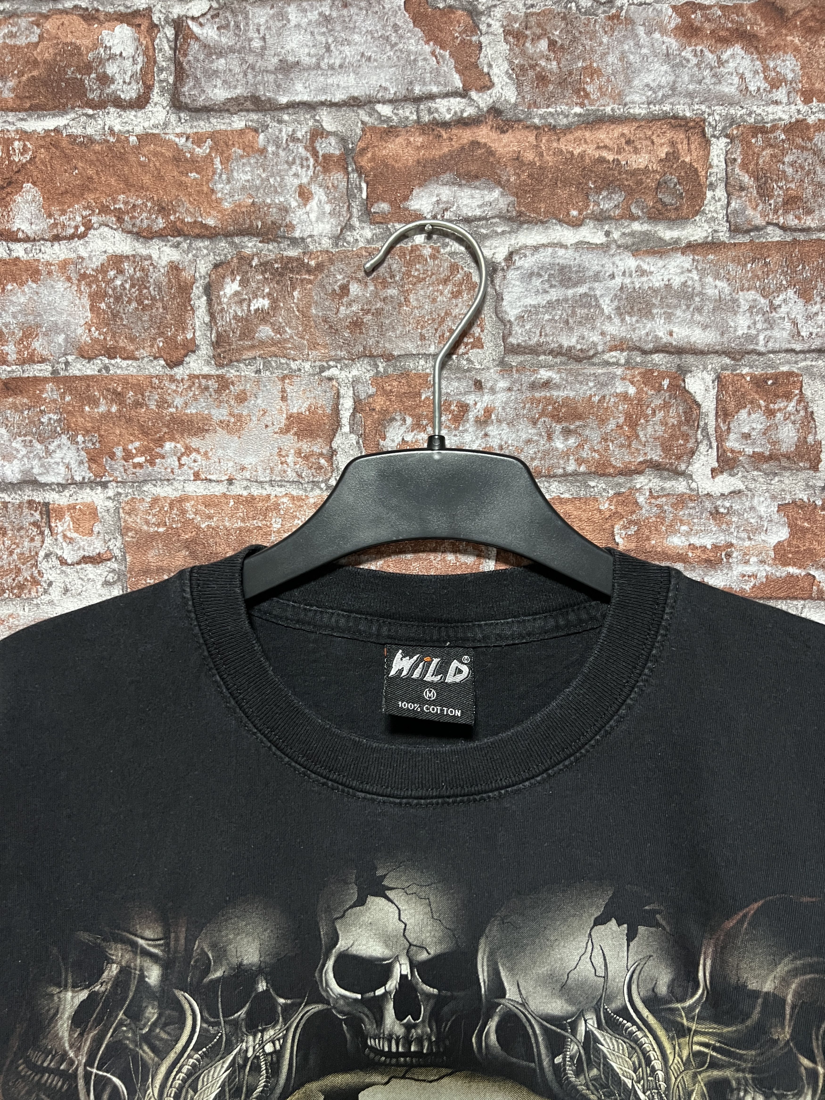 Vintage Vintage 2000s Wild Skulls Glow In the dark graphic T-shirt Size US M / EU 48-50 / 2 - 4 Thumbnail