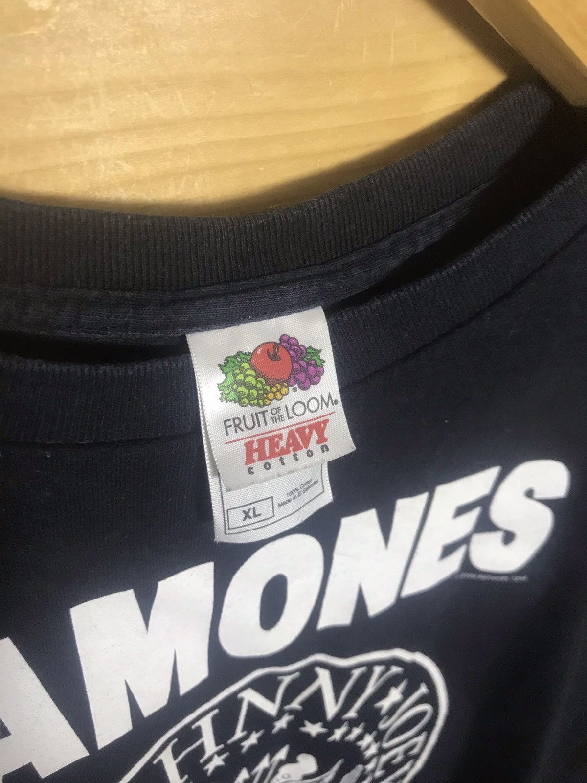 Band Tees 2006 Vintage Ramones t-shirt Size US XL / EU 56 / 4 - 9 Thumbnail