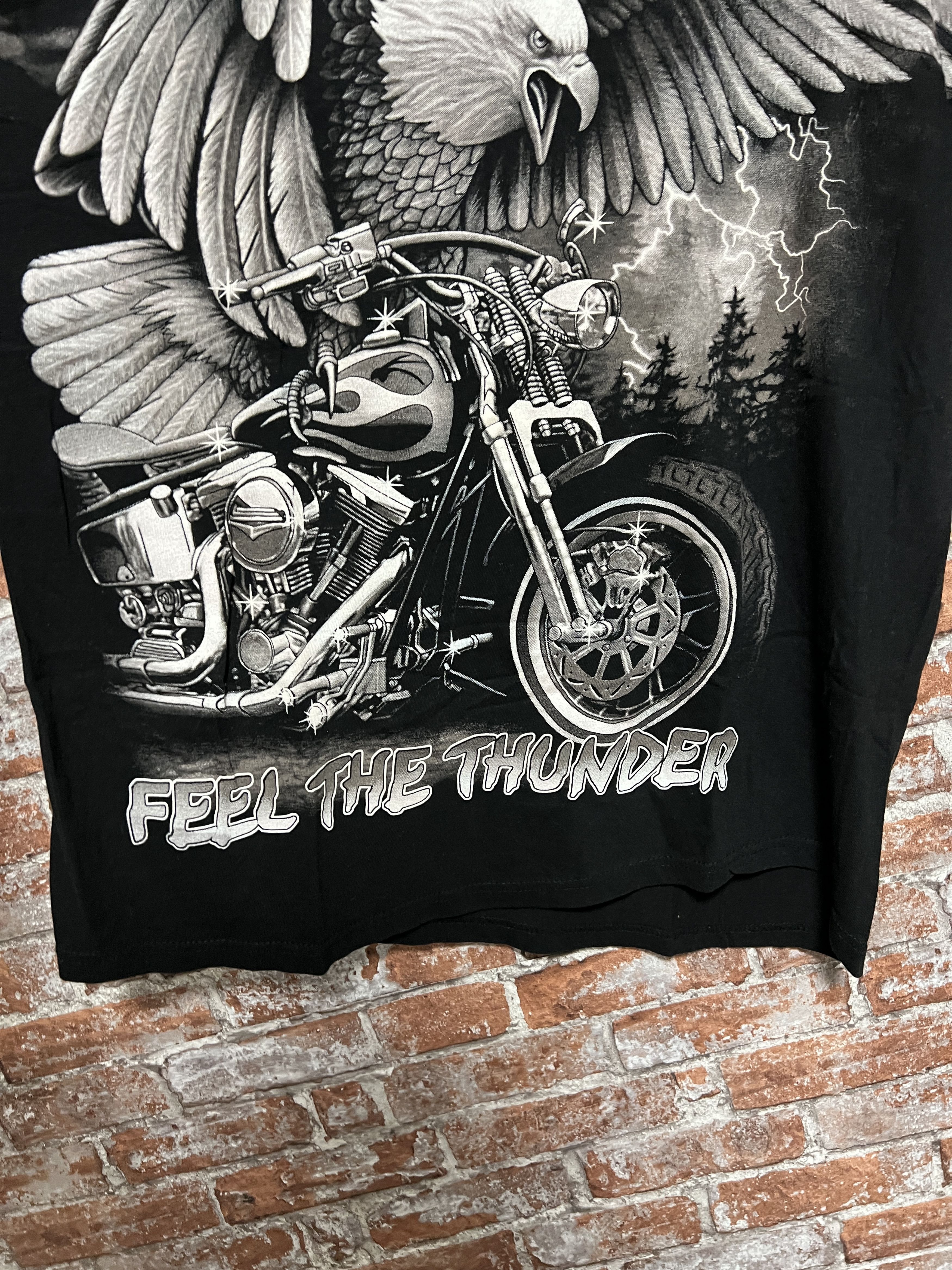 Vintage Vintage 2000s Feel The Thunder Biker Garphic T-shirt Size US L / EU 52-54 / 3 - 7 Thumbnail