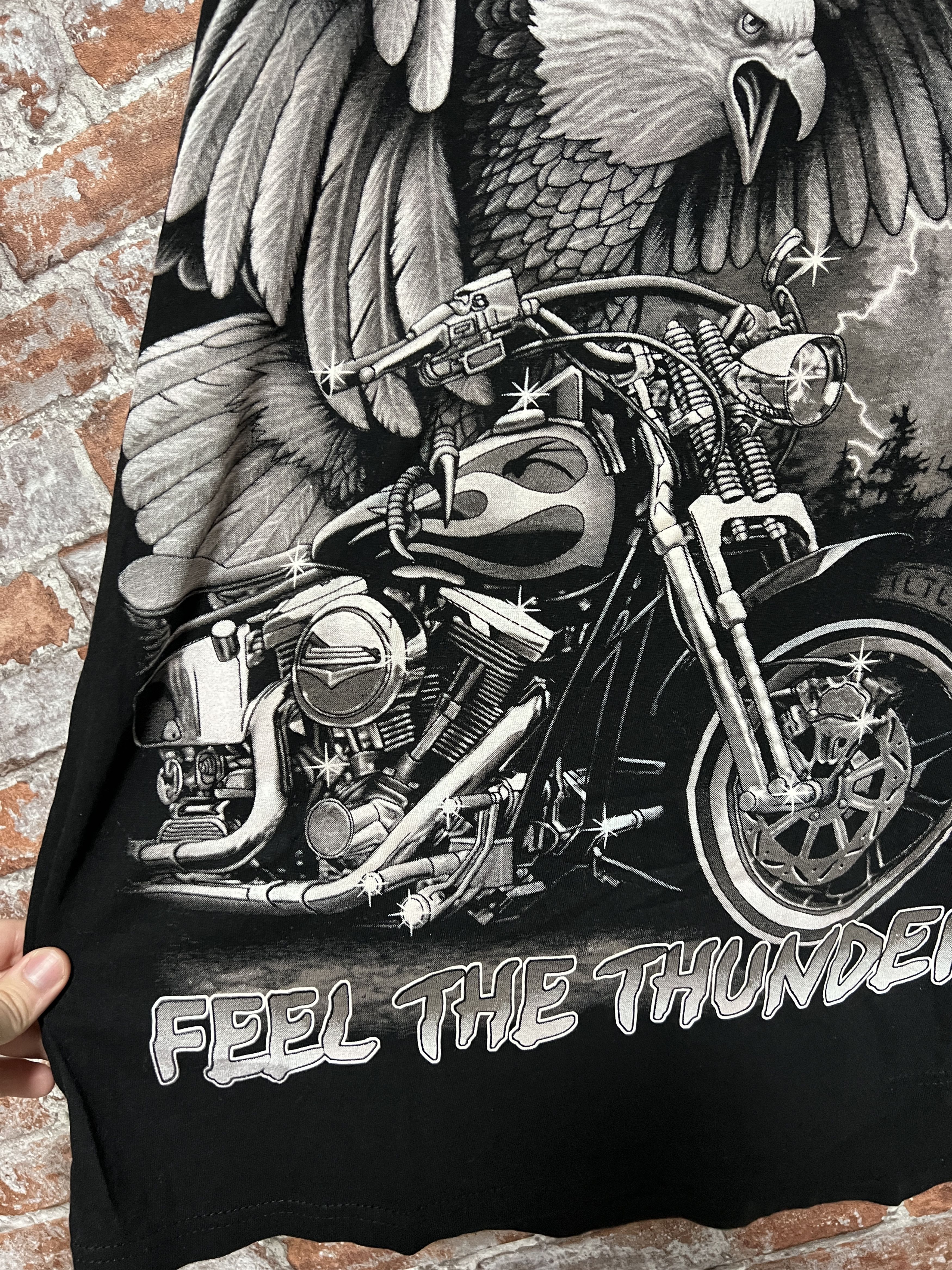 Vintage Vintage 2000s Feel The Thunder Biker Garphic T-shirt Size US L / EU 52-54 / 3 - 8 Thumbnail