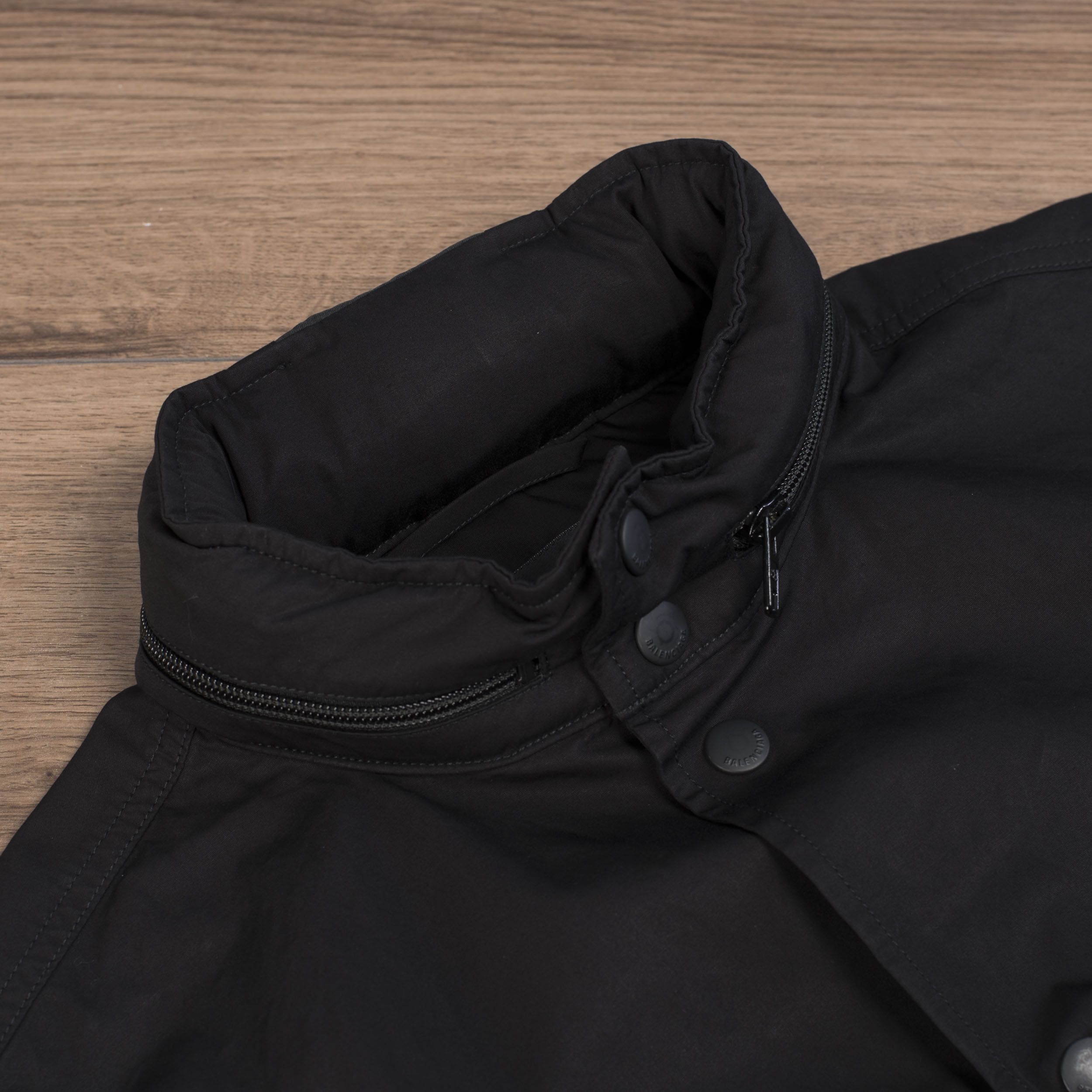 Balenciaga Windbreaker Shirt In Black Cotton Poplin Size US S / EU 44-46 / 1 - 8 Thumbnail
