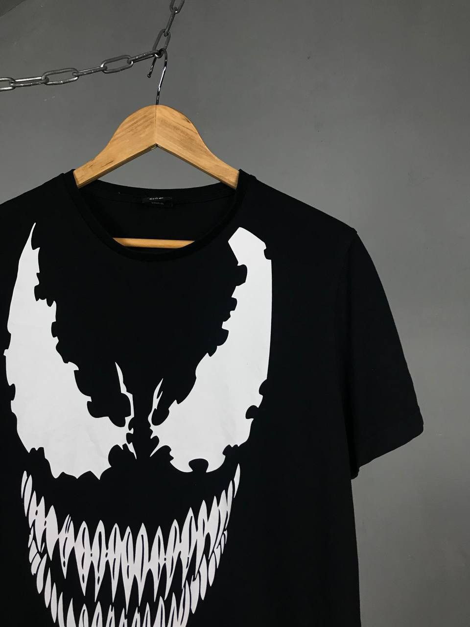 Marvel Comics Venom vintage marvel comics movie tee Size US M / EU 48-50 / 2 - 2 Thumbnail