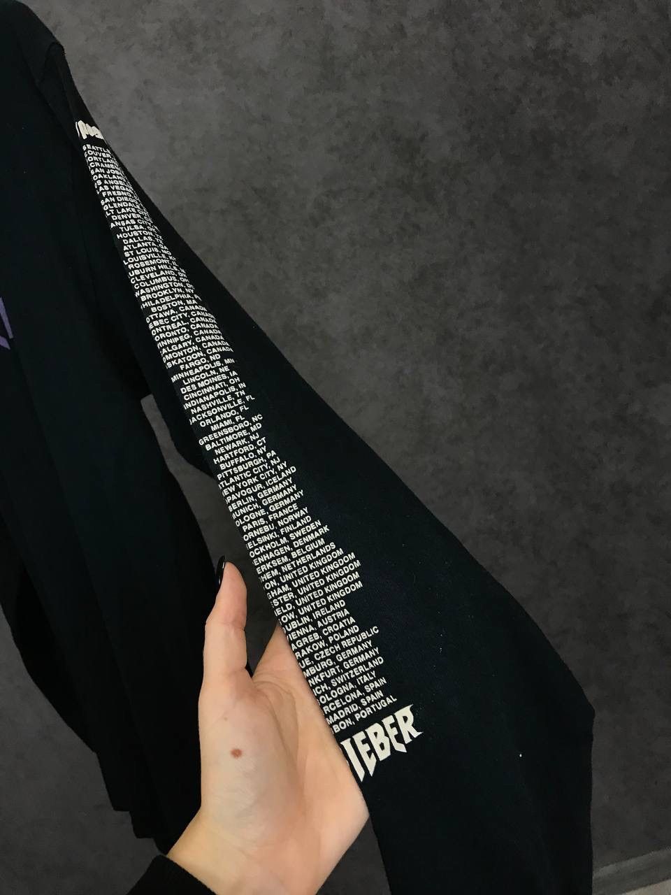 Justin Bieber Justin Bieber pop band tour overprinted longsleeve Size US M / EU 48-50 / 2 - 6 Thumbnail