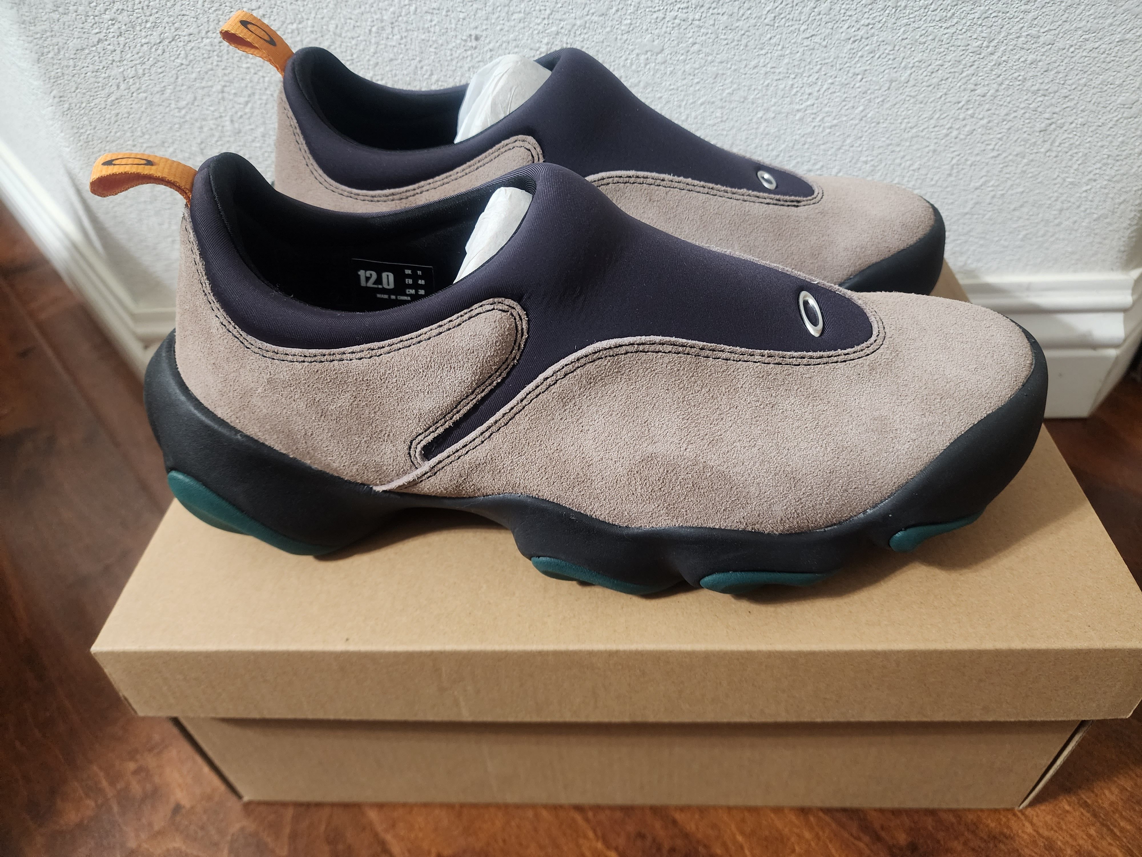 靴 OAKLEY BRAINDEAD SUEDE FLESH TAUPE 24cm Oakley x Brain Dead Unisex Factory Team Suede Flesh / Taupe