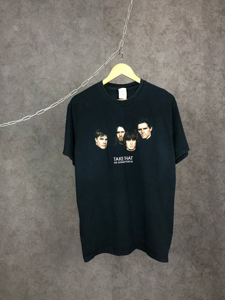 Band Tees × Vintage Take That 2006 vintage rock band tour tee Size US M / EU 48-50 / 2 - 1 Thumbnail