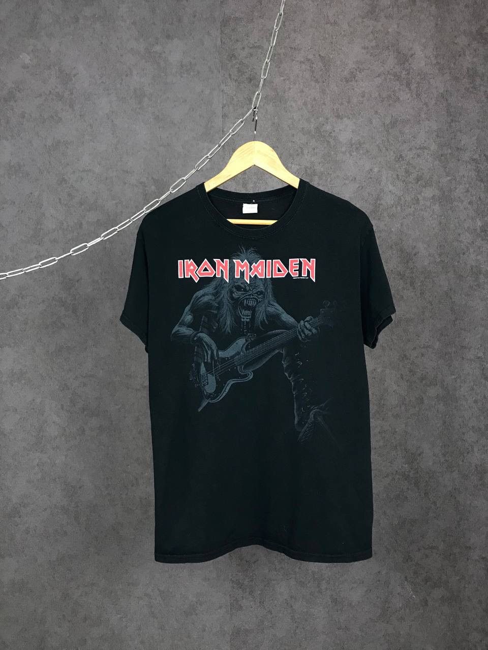 Band Tees Iron Maiden 2010 vintage rock band tee Size US M / EU 48-50 / 2 - 1 Thumbnail