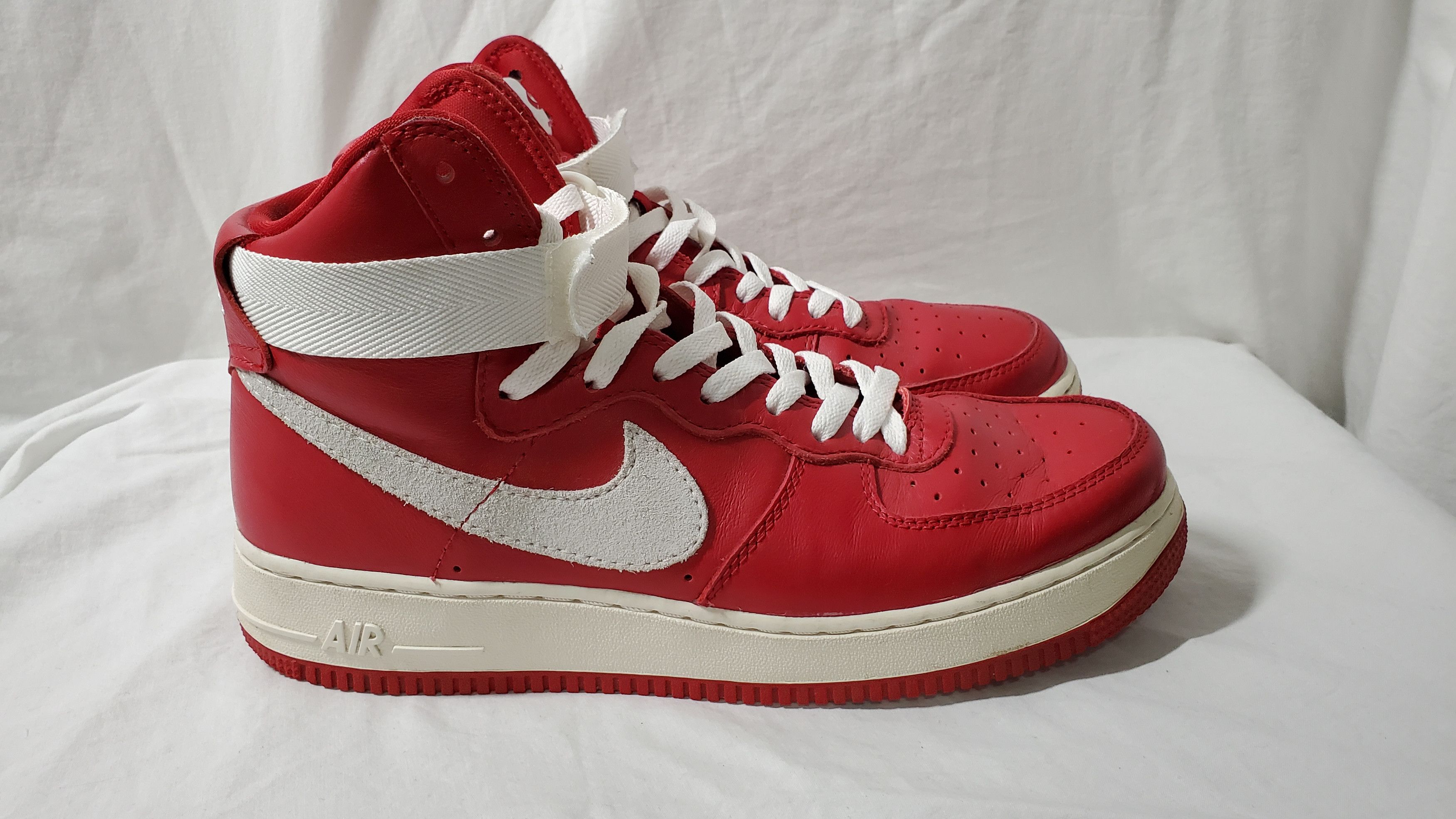 Nike Air Force 1 High "Nai Ke" Size US 10.5 / EU 43-44 - 1 Thumbnail