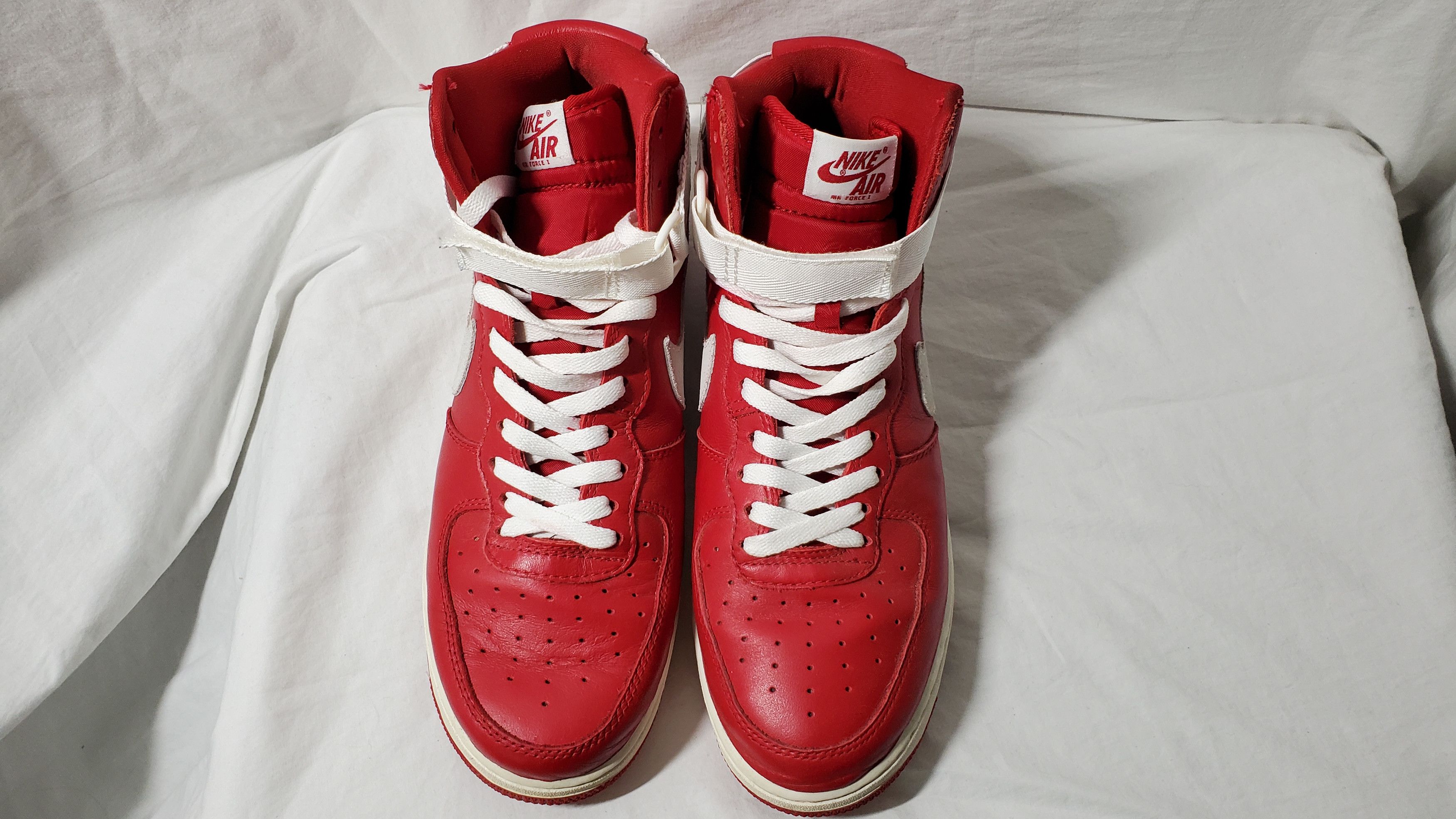 Nike Air Force 1 High "Nai Ke" Size US 10.5 / EU 43-44 - 2 Thumbnail