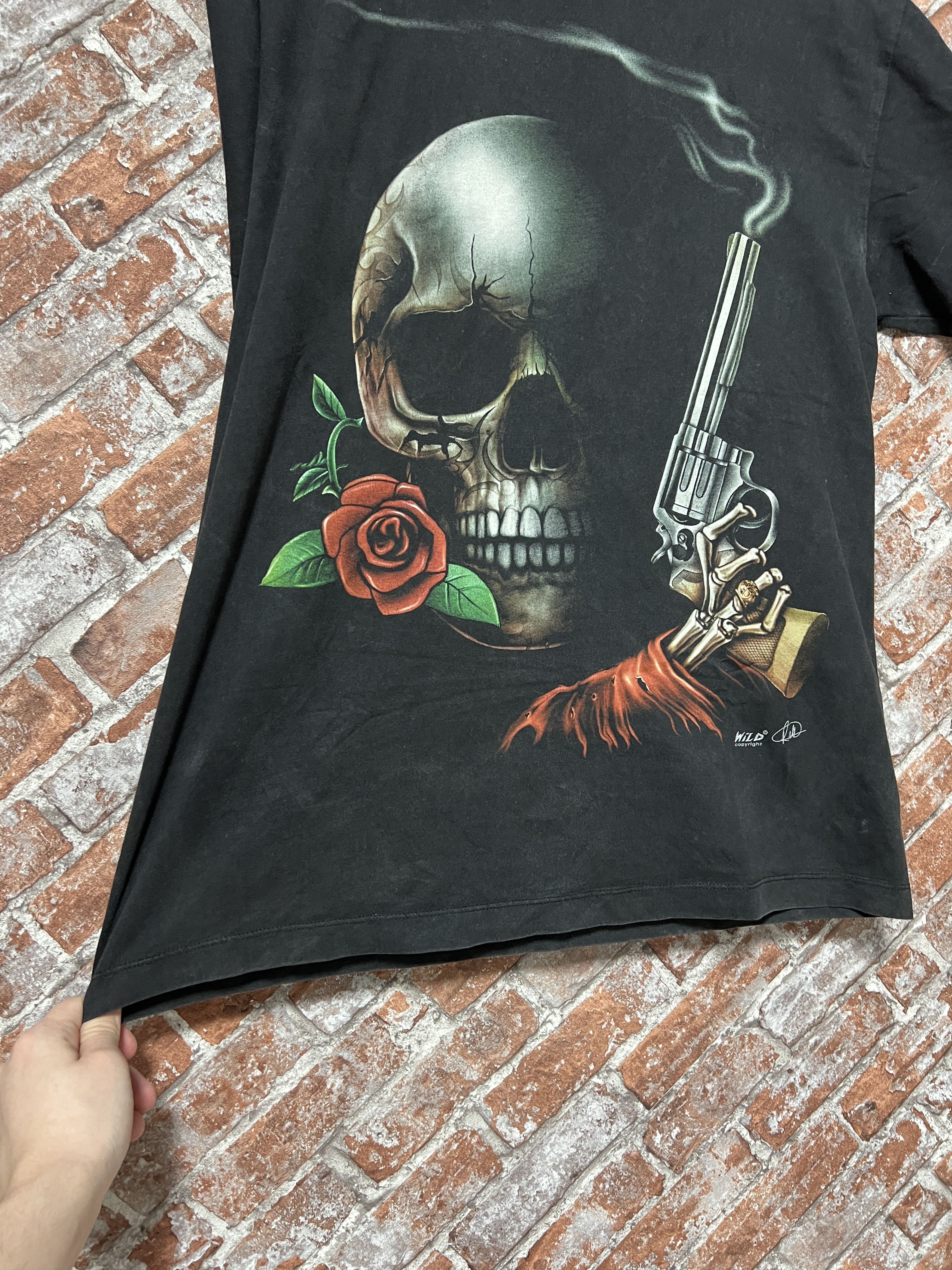 Vintage Vintage 2000s Wild Skull Glow in the dark T-shirt Size US L / EU 52-54 / 3 - 7 Thumbnail