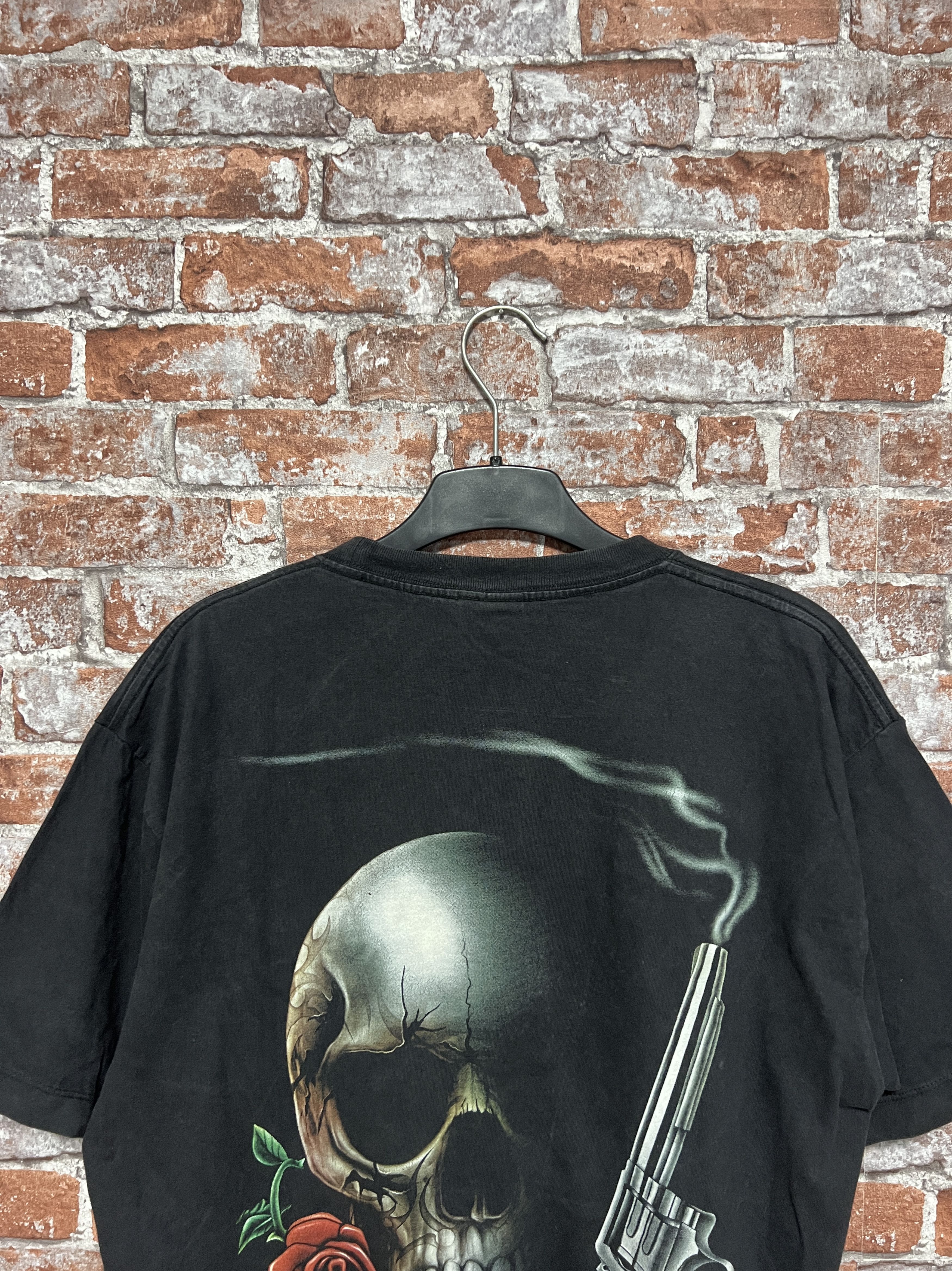 Vintage Vintage 2000s Wild Skull Glow in the dark T-shirt Size US L / EU 52-54 / 3 - 12 Thumbnail