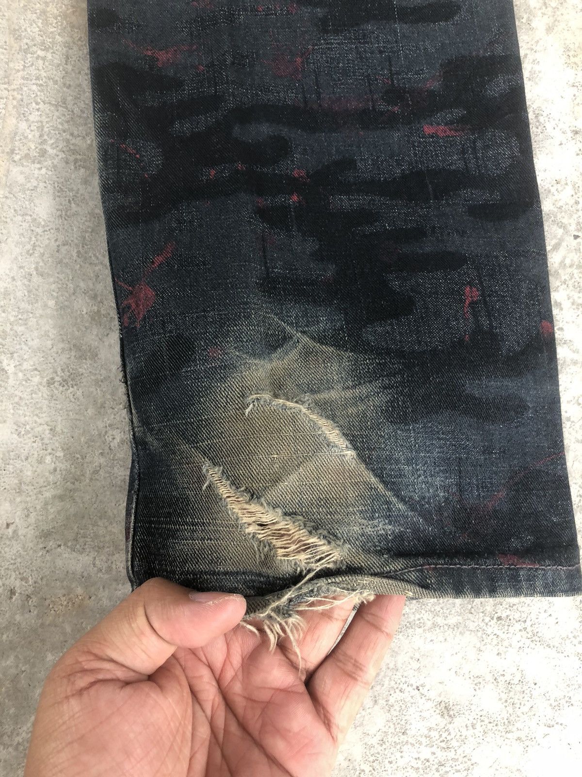 Japanese Brand Japanese Moderm Full Print Jeans Distressed Jeans Splatter Size US 31 - 13 Thumbnail