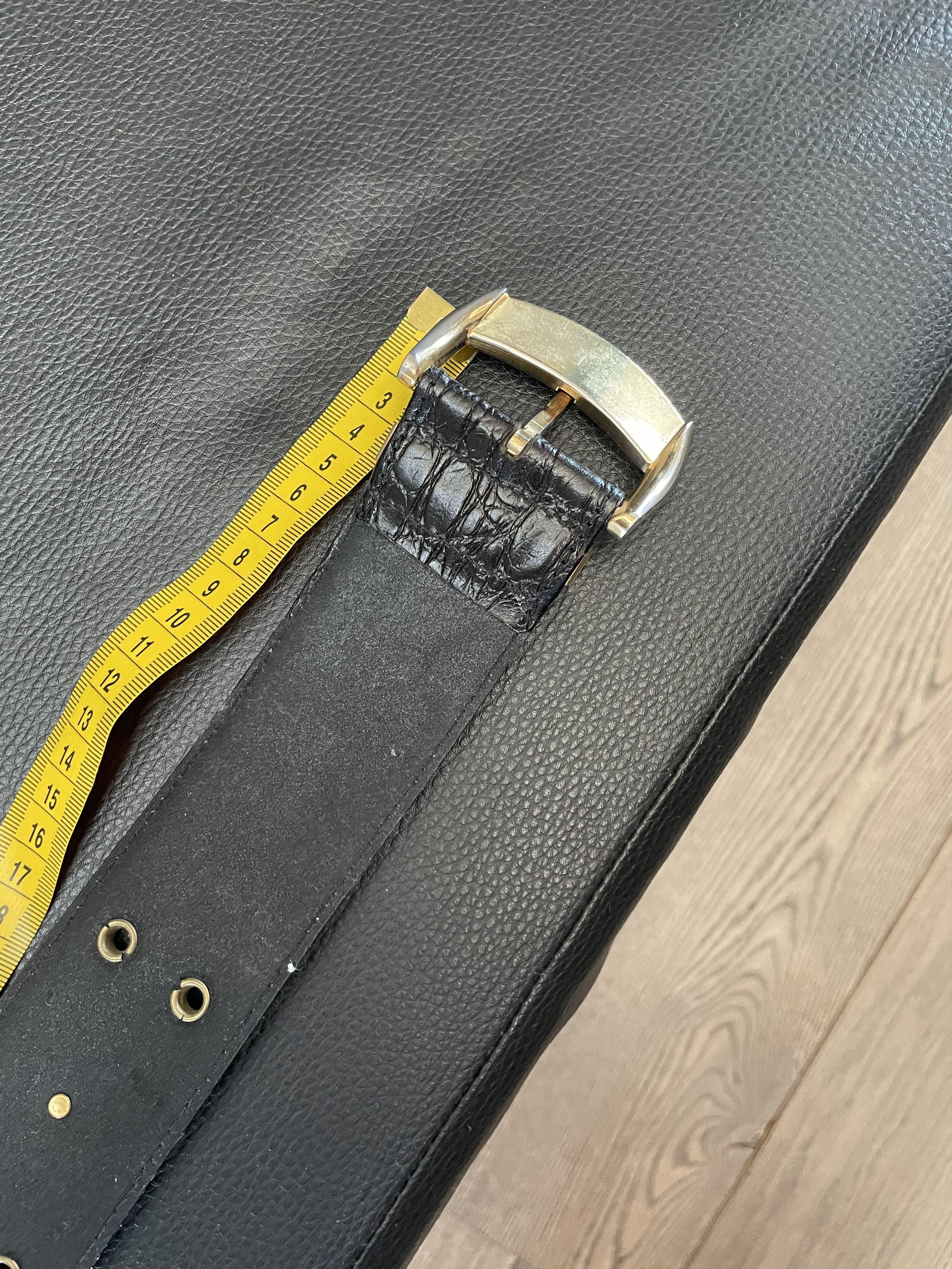 Versace VERY RARE " LEATHER MEDUSA BELT 1987 Size 34 - 12 Thumbnail