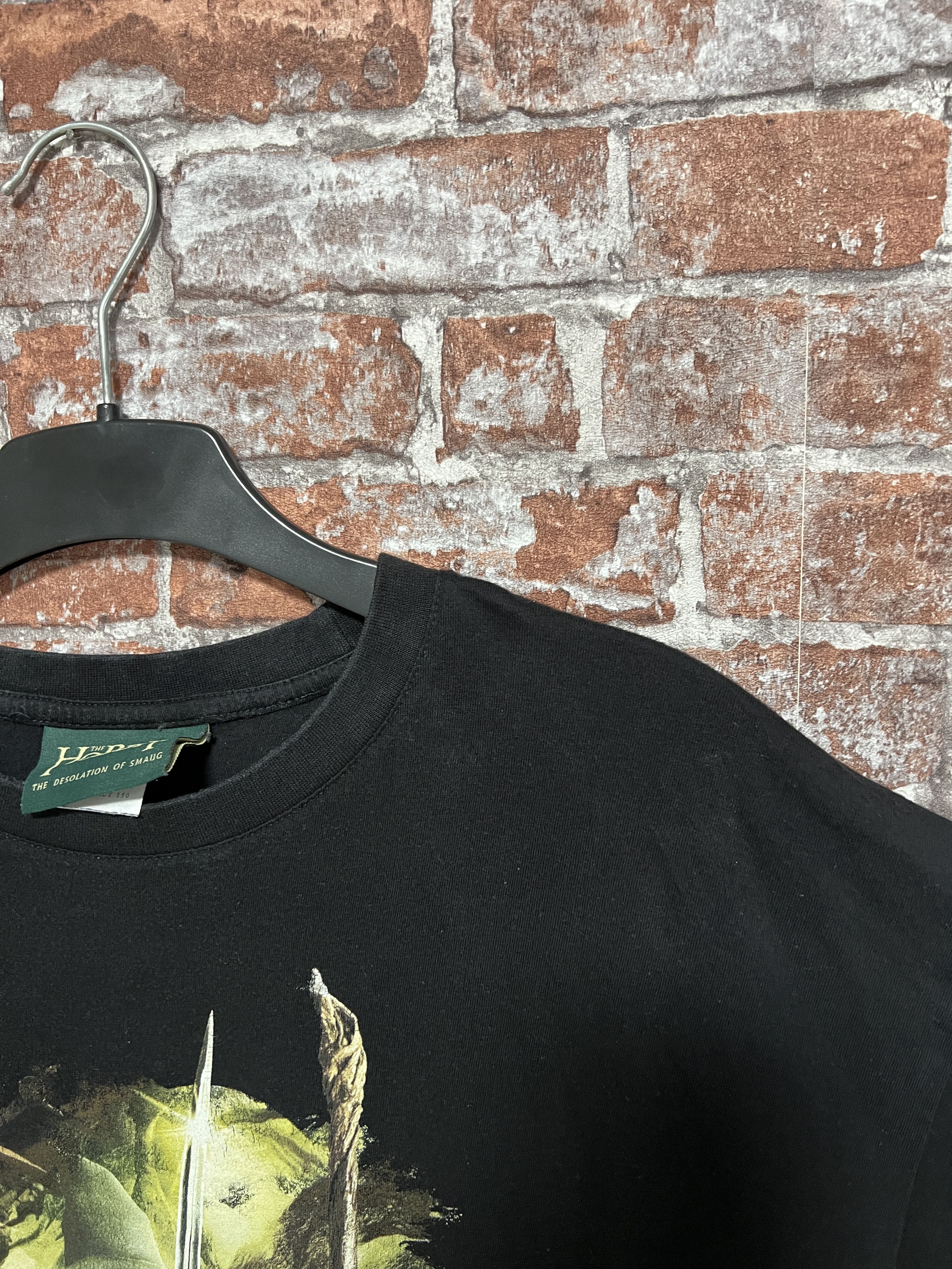 Vintage Vintage 2013 Hobbit Gandalf Movie T-shirt Size US L / EU 52-54 / 3 - 7 Thumbnail