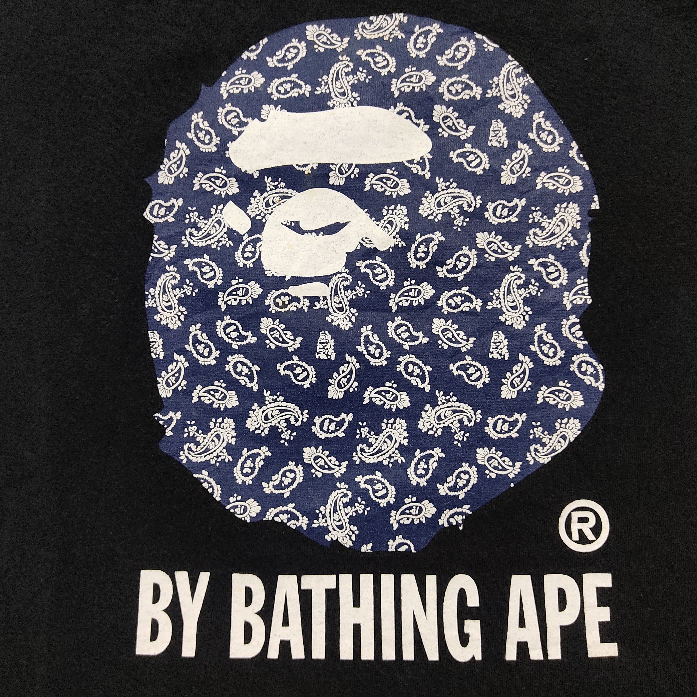 Bape Vintage Paisley Blue Bandana By A Bathing Ape Tee Size US L / EU 52-54 / 3 - 6 Thumbnail