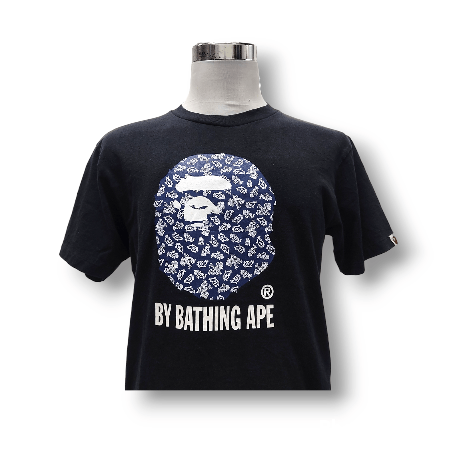Bape Vintage Paisley Blue Bandana By A Bathing Ape Tee Size US L / EU 52-54 / 3 - 2 Thumbnail