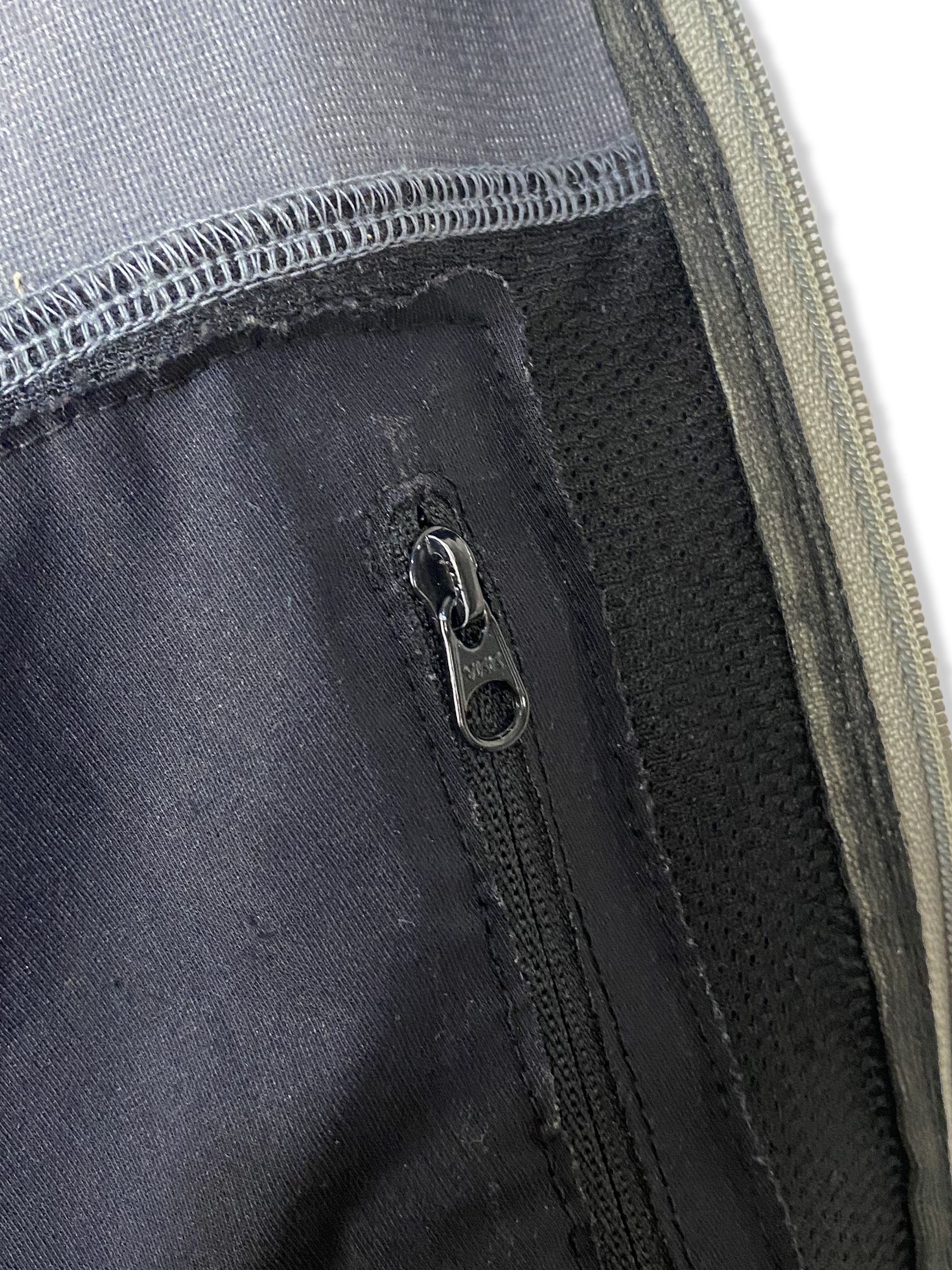 Arc'teryx 00s Vintage ARCTERYX Grey Windbreaker RipStop M395 Size US L / EU 52-54 / 3 - 10 Thumbnail