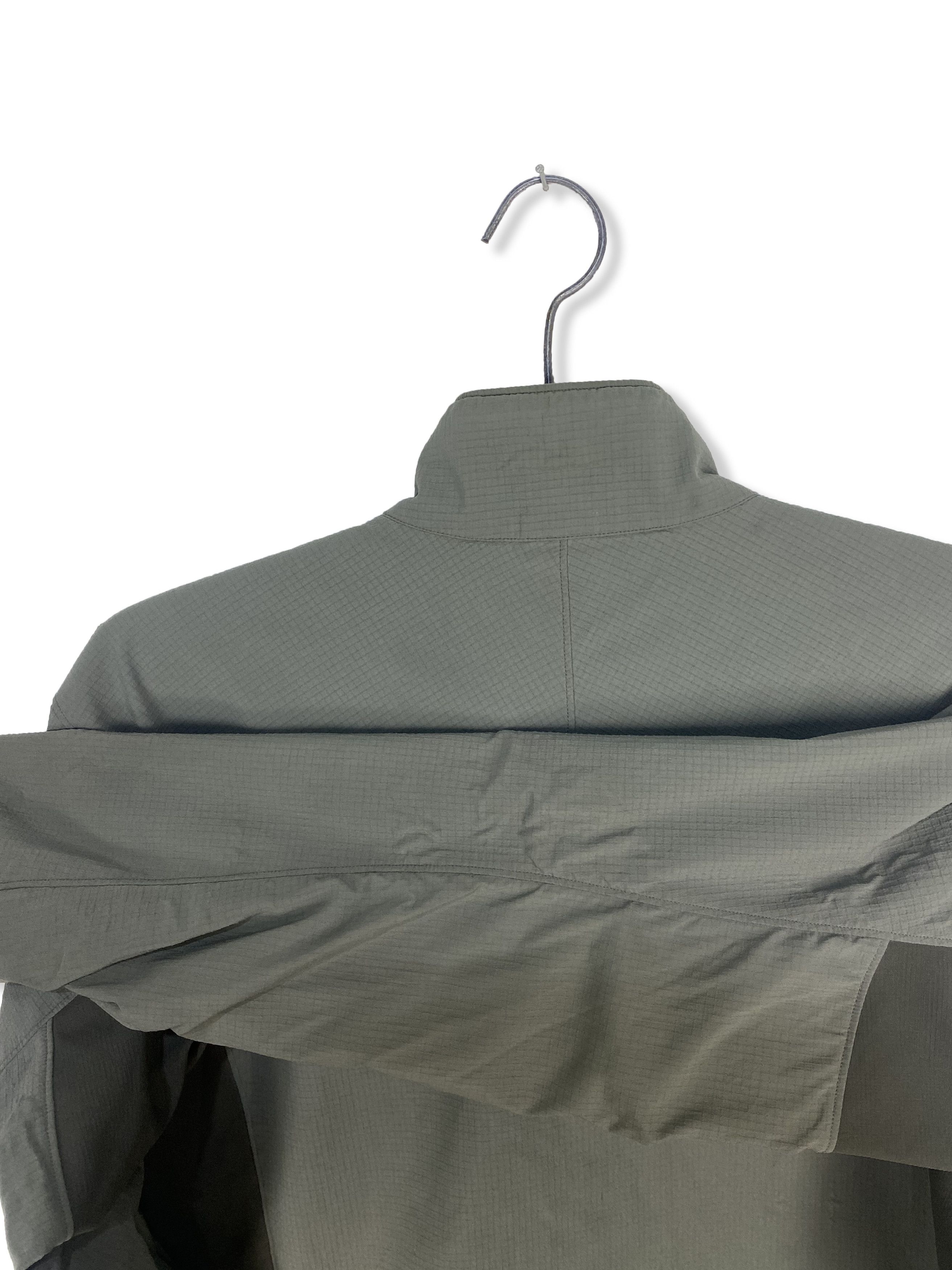 Arc'teryx 00s Vintage ARCTERYX Grey Windbreaker RipStop M395 Size US L / EU 52-54 / 3 - 20 Thumbnail