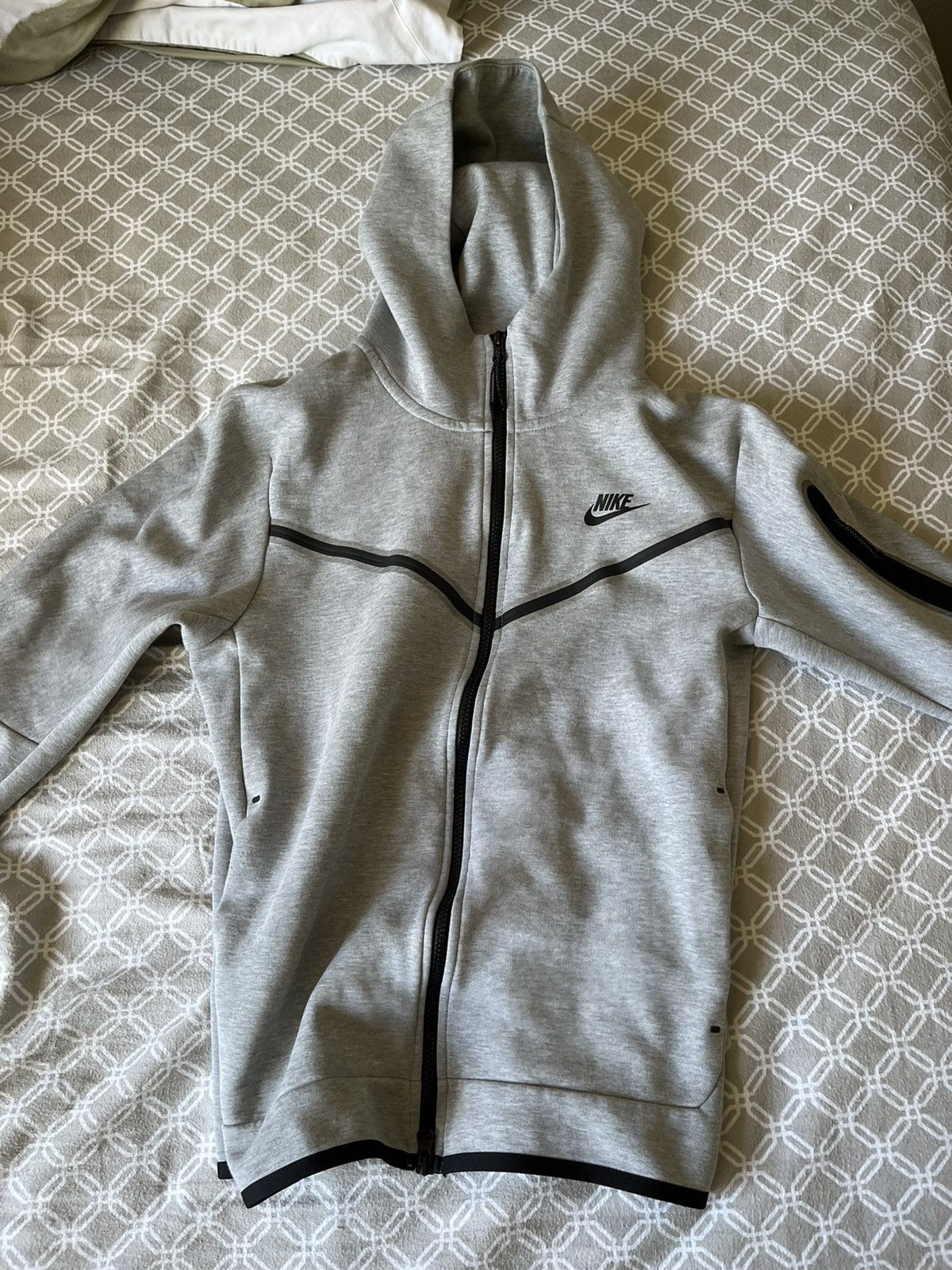 Nike Grey Nike Tech Fleece Hoodie size Medium Size US M / EU 48-50 / 2 - 1 Thumbnail