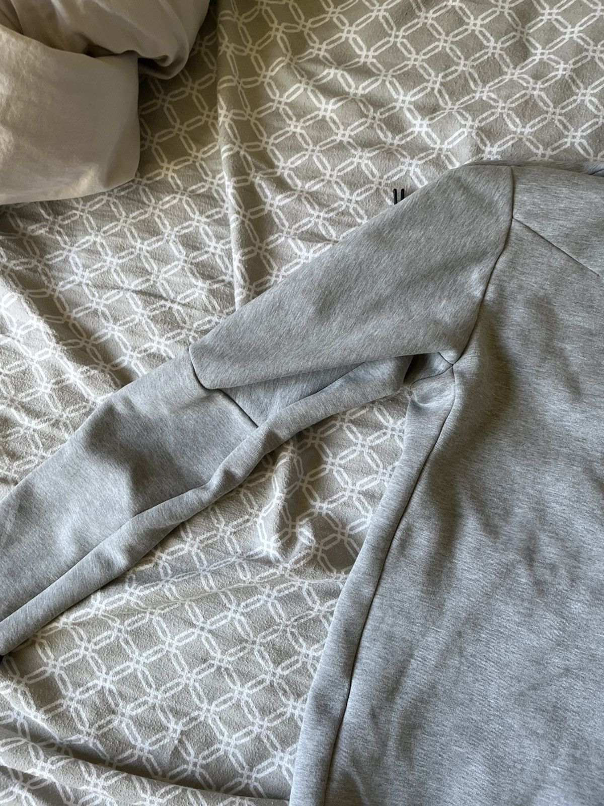 Nike Grey Nike Tech Fleece Hoodie size Medium Size US M / EU 48-50 / 2 - 6 Thumbnail
