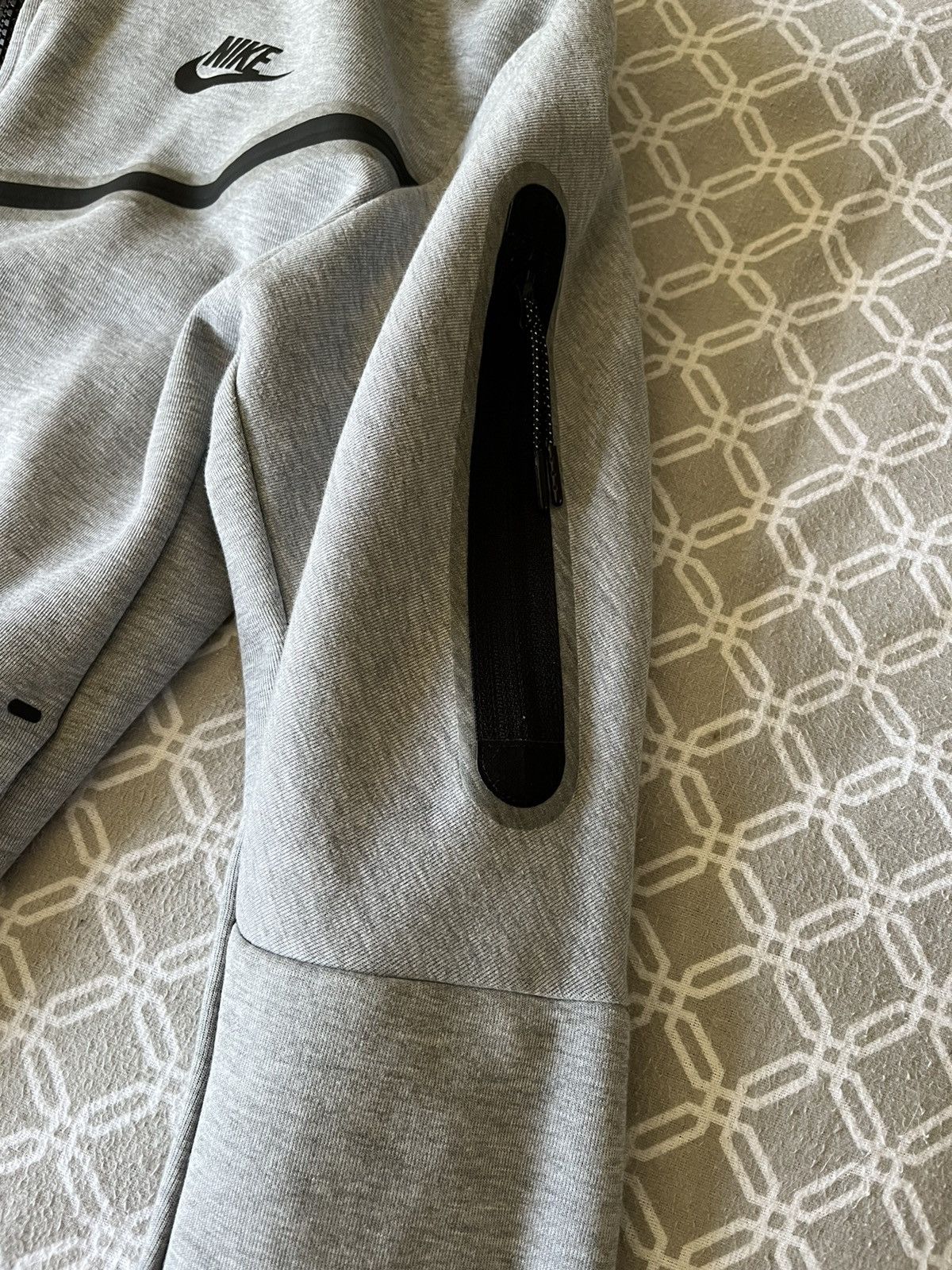 Nike Grey Nike Tech Fleece Hoodie size Medium Size US M / EU 48-50 / 2 - 4 Thumbnail