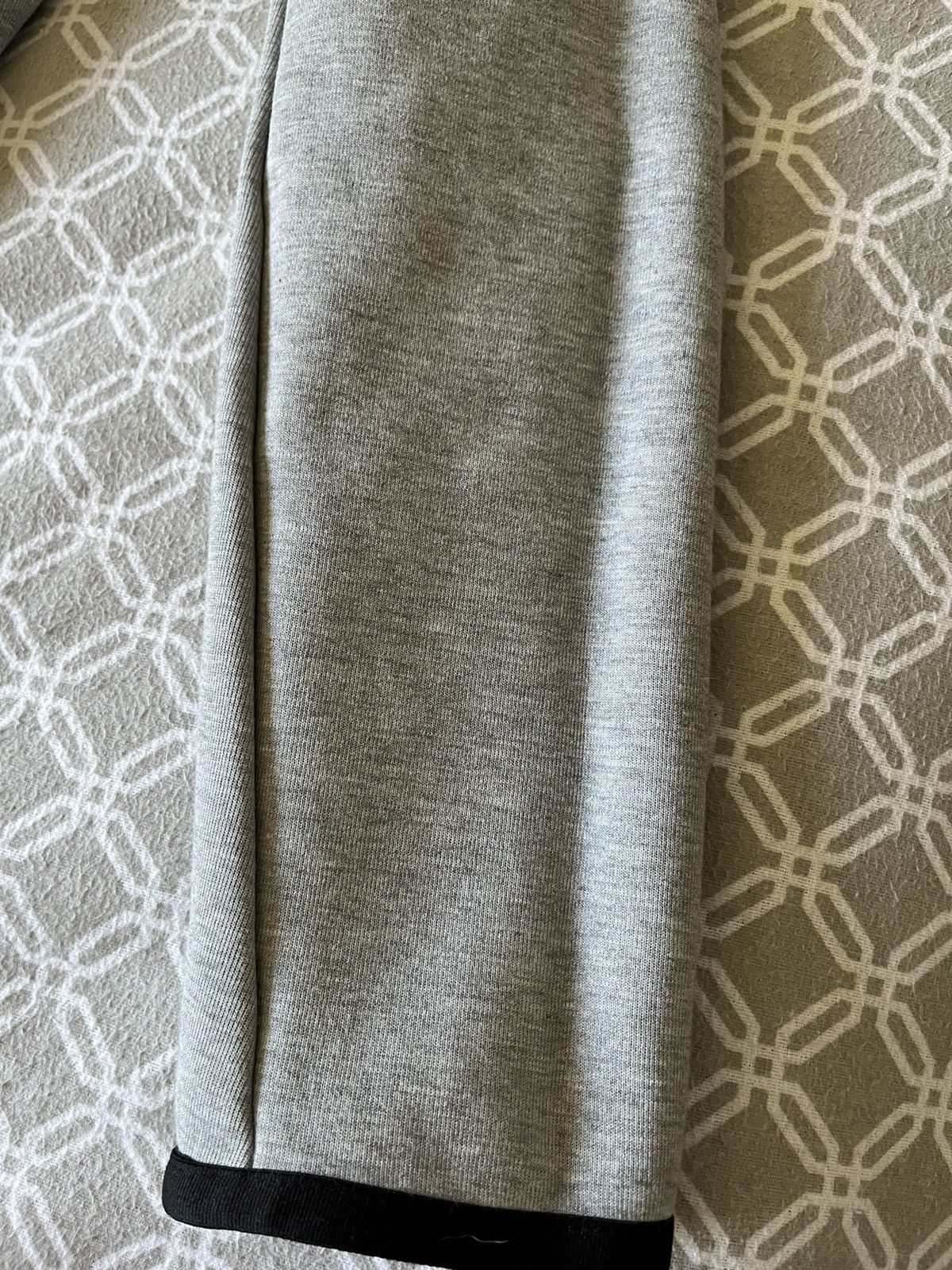 Nike Grey Nike Tech Fleece Hoodie size Medium Size US M / EU 48-50 / 2 - 3 Thumbnail
