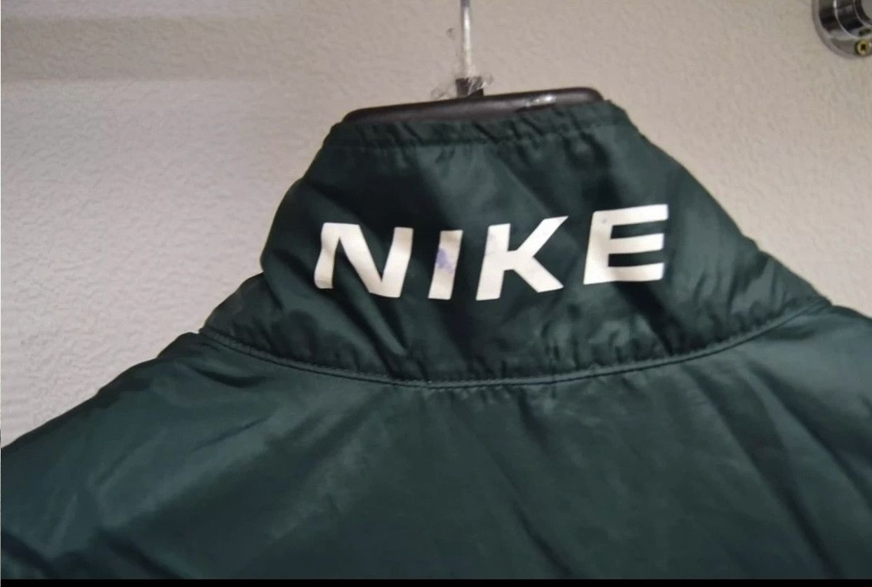 Nike Nike Vintage Light Jacket big logo in back M Size US M / EU 48-50 / 2 - 3 Thumbnail