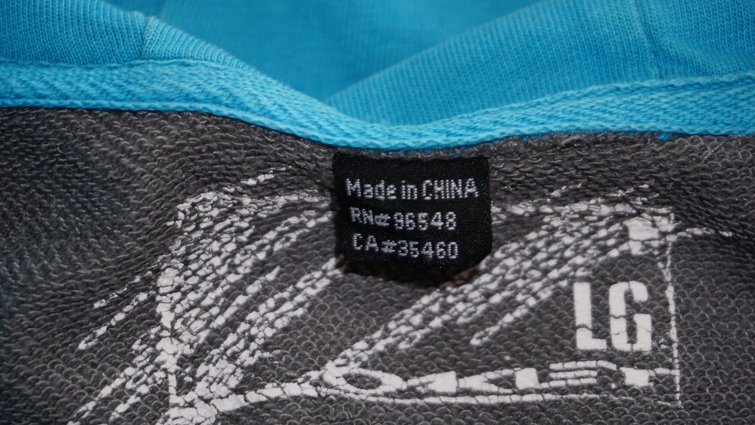 Oakley × Vintage Oakley Y2K Vintage Distressed Zip Sweatshirt Hoodie Size US L / EU 52-54 / 3 - 9 Thumbnail