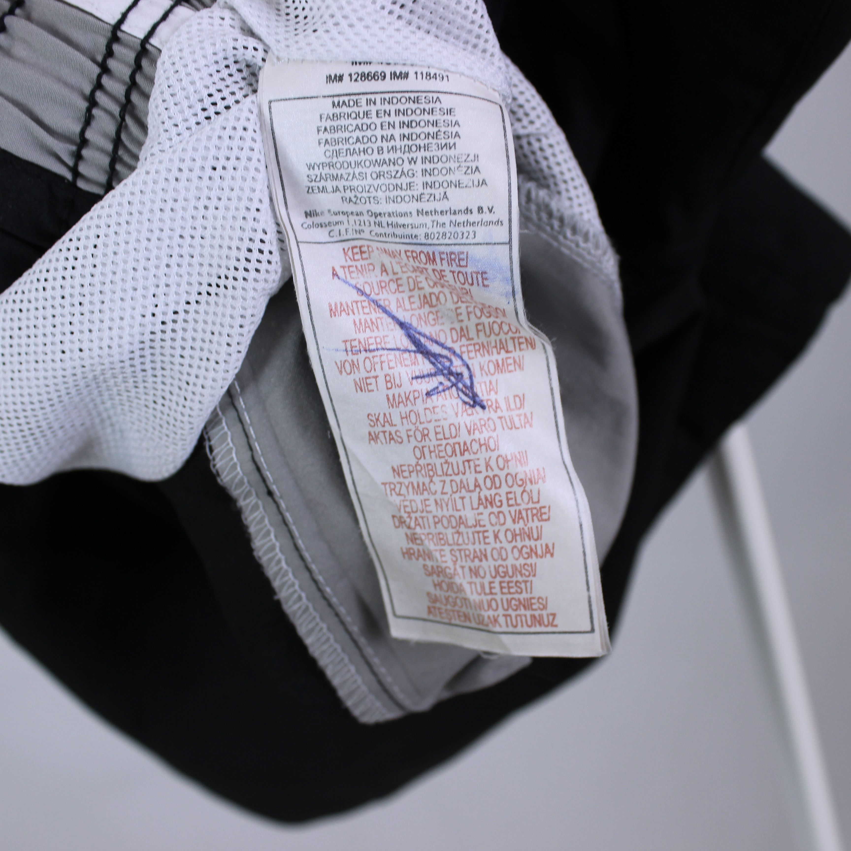 Nike Nike vintage shorts rarity multi Size US 34 / EU 50 - 8 Thumbnail