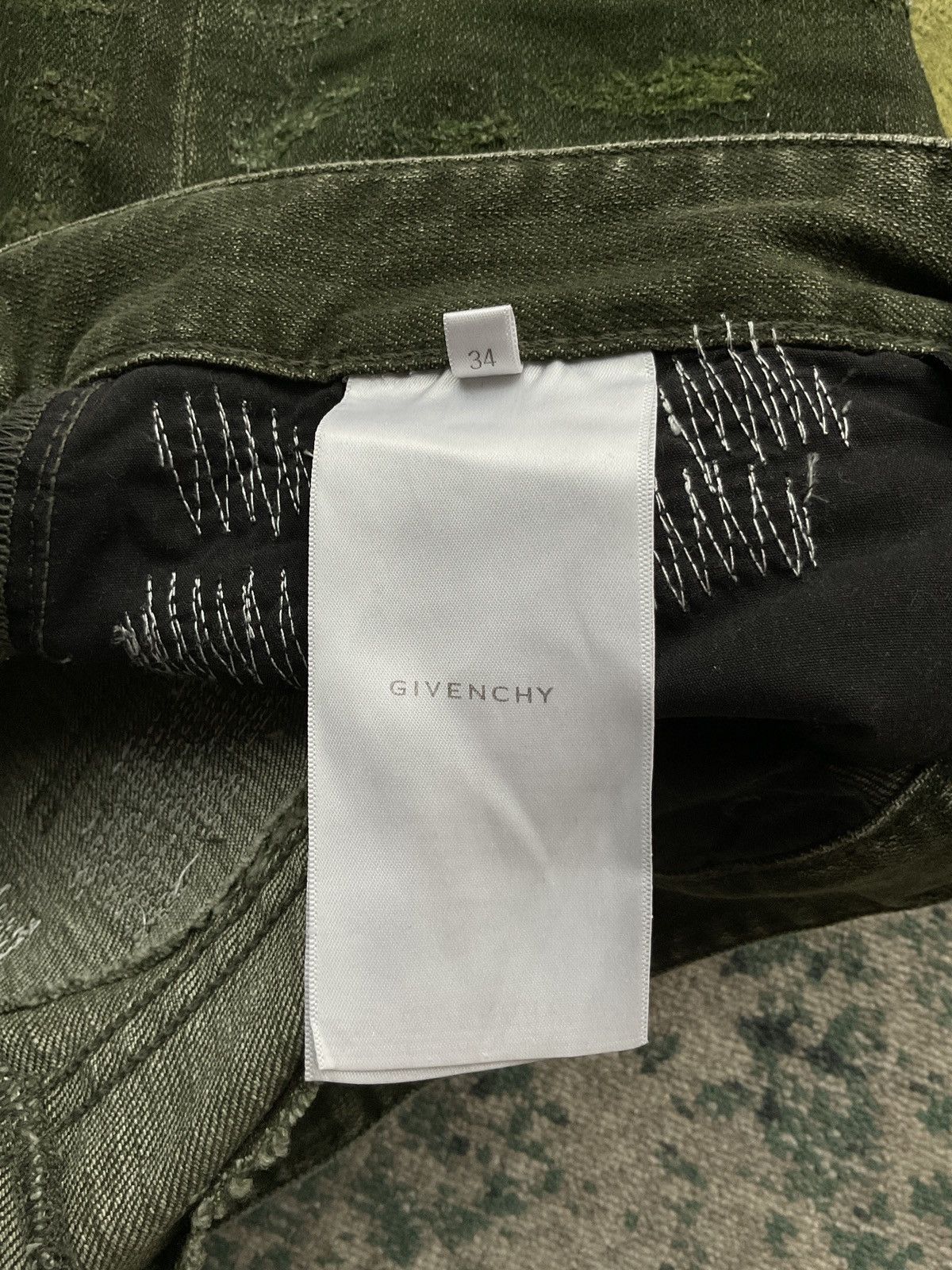 Givenchy Givenchy slim fit tapered distressed tie dyed jeans Size US 34 / EU 50 - 8 Thumbnail