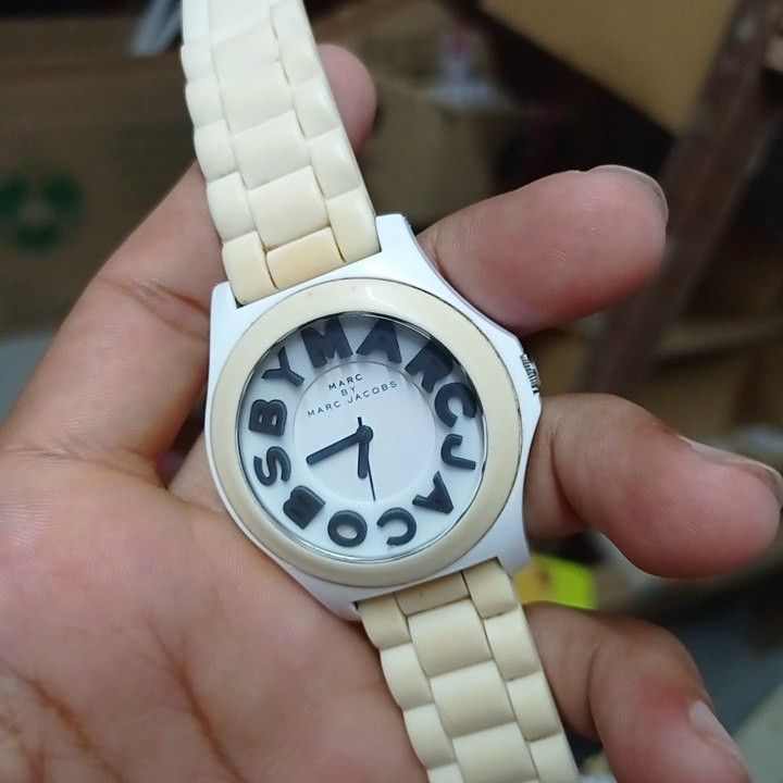 Marc by Marc Jacobs Vintage MARC BY MARC JACOBS (AUTHENTIC WATCH) Size ONE SIZE - 6 Thumbnail
