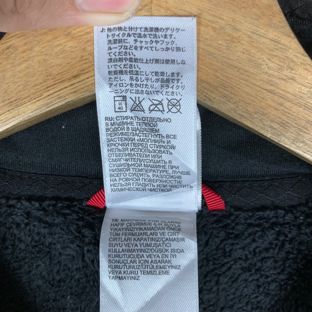 The North Face The North Face Womenswear Climbers Apparel Quarter Zip Size L / US 10 / IT 46 - 10 Thumbnail