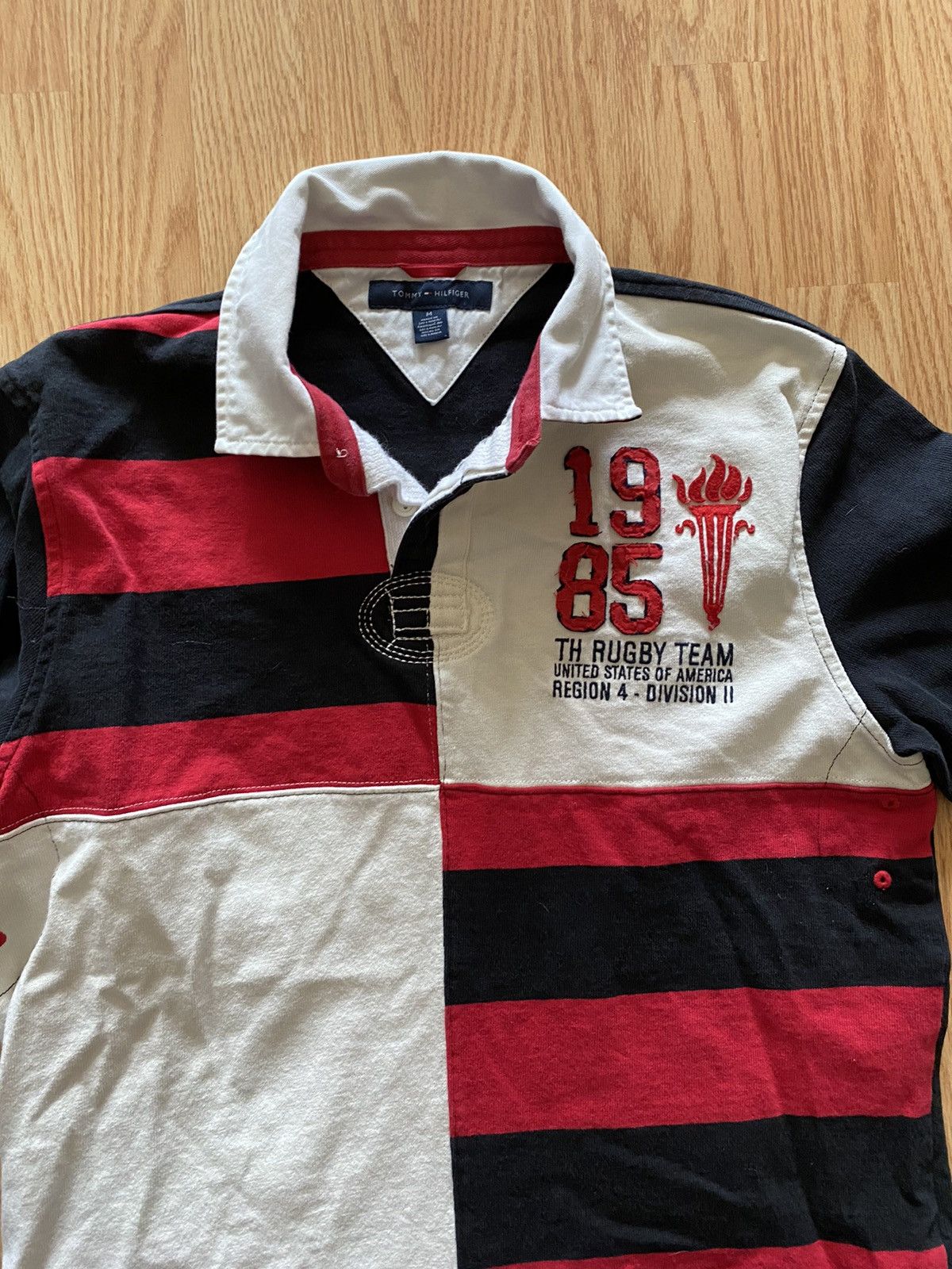 Tommy Hilfiger Vintage Tommy Hilfiger Rugby Polo Longsleeve Shirt Size US M / EU 48-50 / 2 - 3 Thumbnail