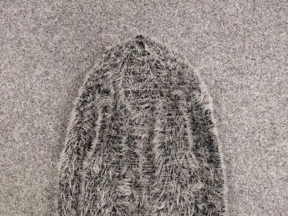 Japanese Brand Vintage 90's Japanese Gray Mohair Style Fuzzy Sweater Hype Size M / US 6-8 / IT 42-44 - 3 Thumbnail