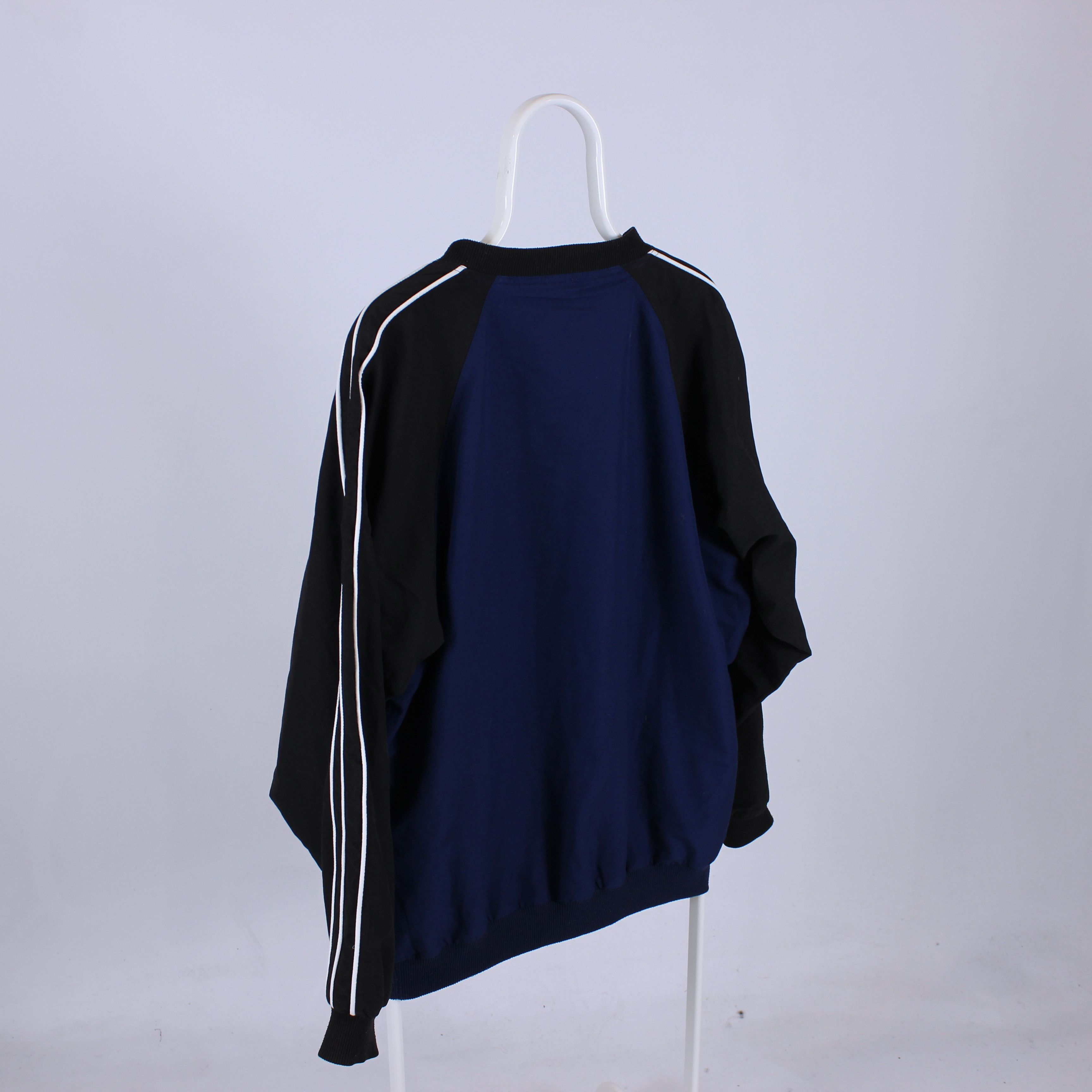 Adidas Vintage Adidas Big logo Sweatshirt Fashion L XL Size US L / EU 52-54 / 3 - 5 Thumbnail