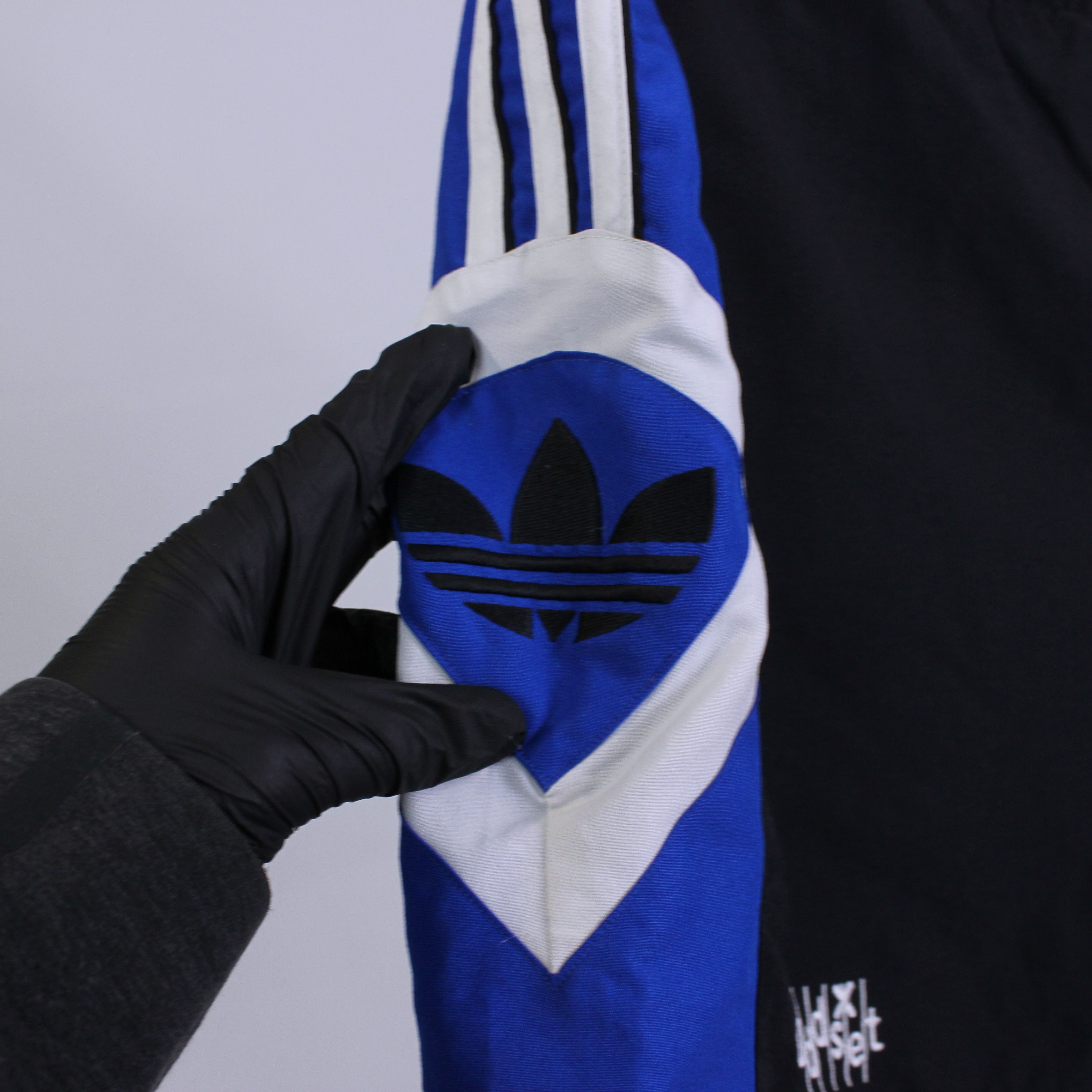 Adidas Vintage adidas shorts rarity Size US 36 / EU 52 - 4 Thumbnail