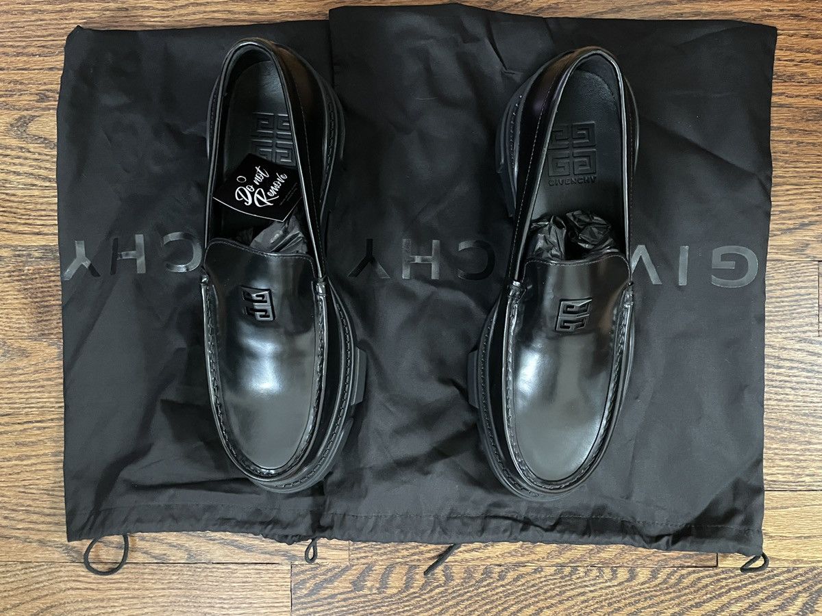 Givenchy Givenchy Terra loafer in brushed leather Size US 9 / EU 42 - 1 Thumbnail