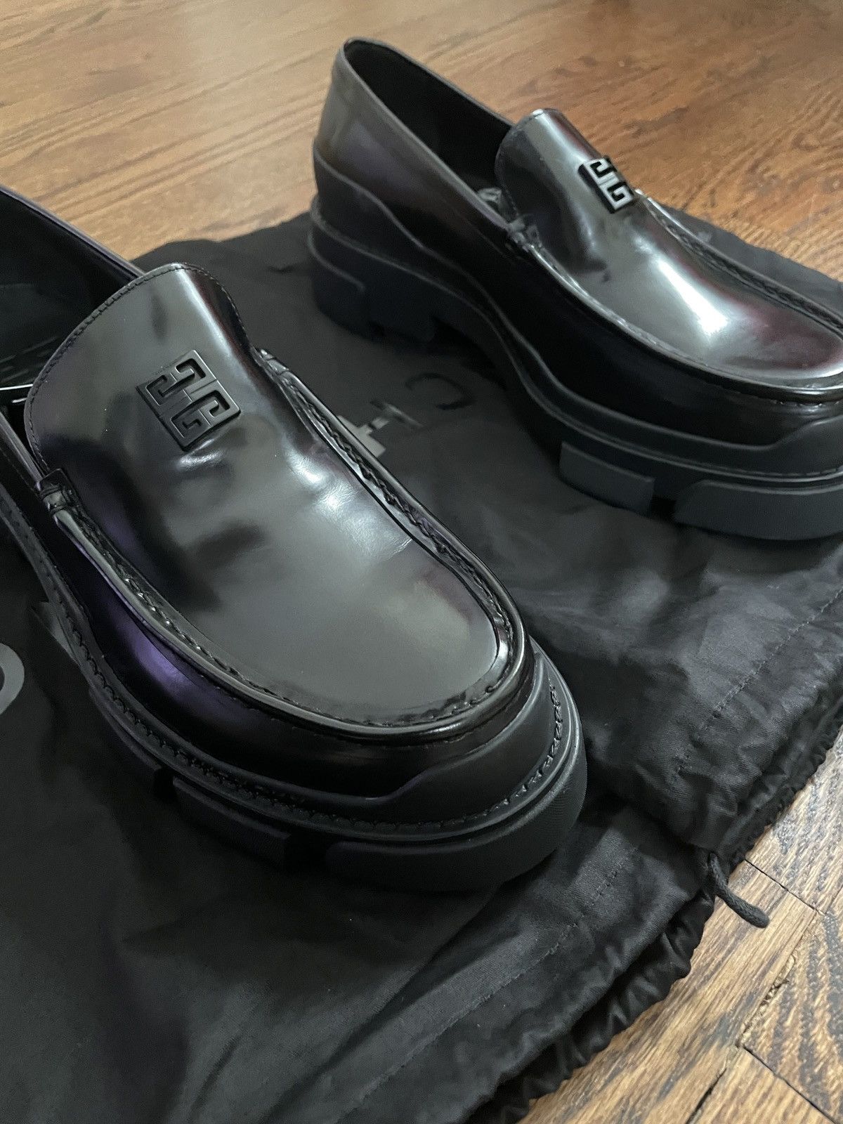 Givenchy Givenchy Terra loafer in brushed leather Size US 9 / EU 42 - 2 Thumbnail
