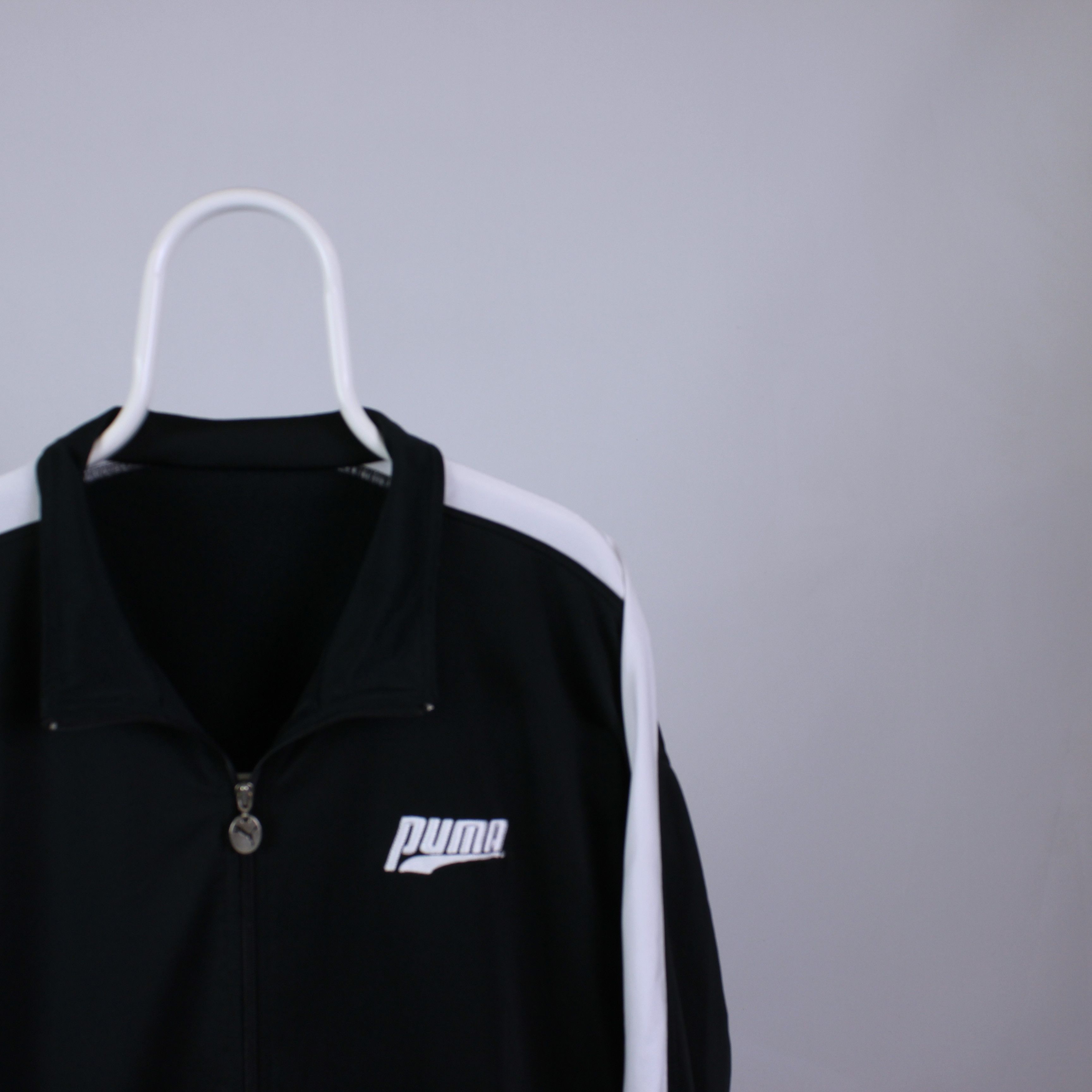 Puma vintage puma light jacket rare tracksuit Size US L / EU 52-54 / 3 - 1 Thumbnail
